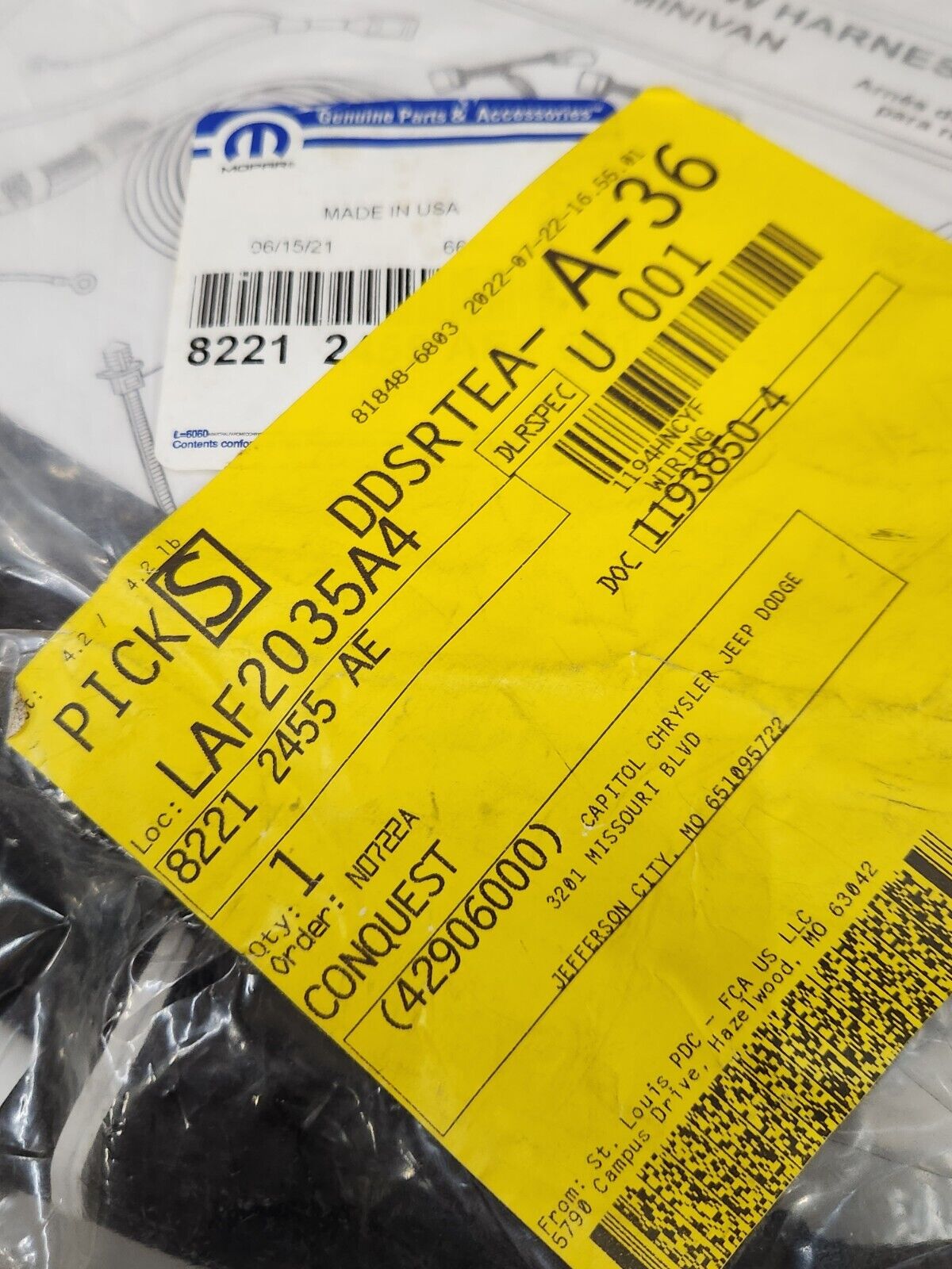 TOWN & COUNTRY GRAND CARAVAN TRAILER TOW 7 WAY WIRING KIT OEM MOPAR 82212455AE