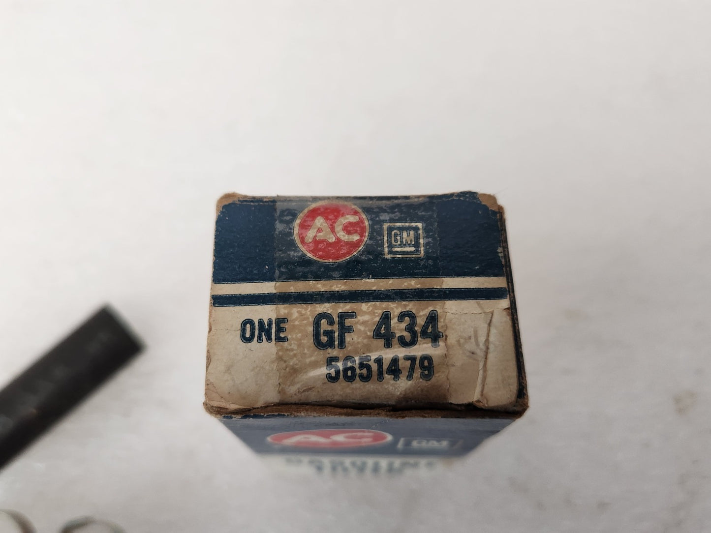 8233115