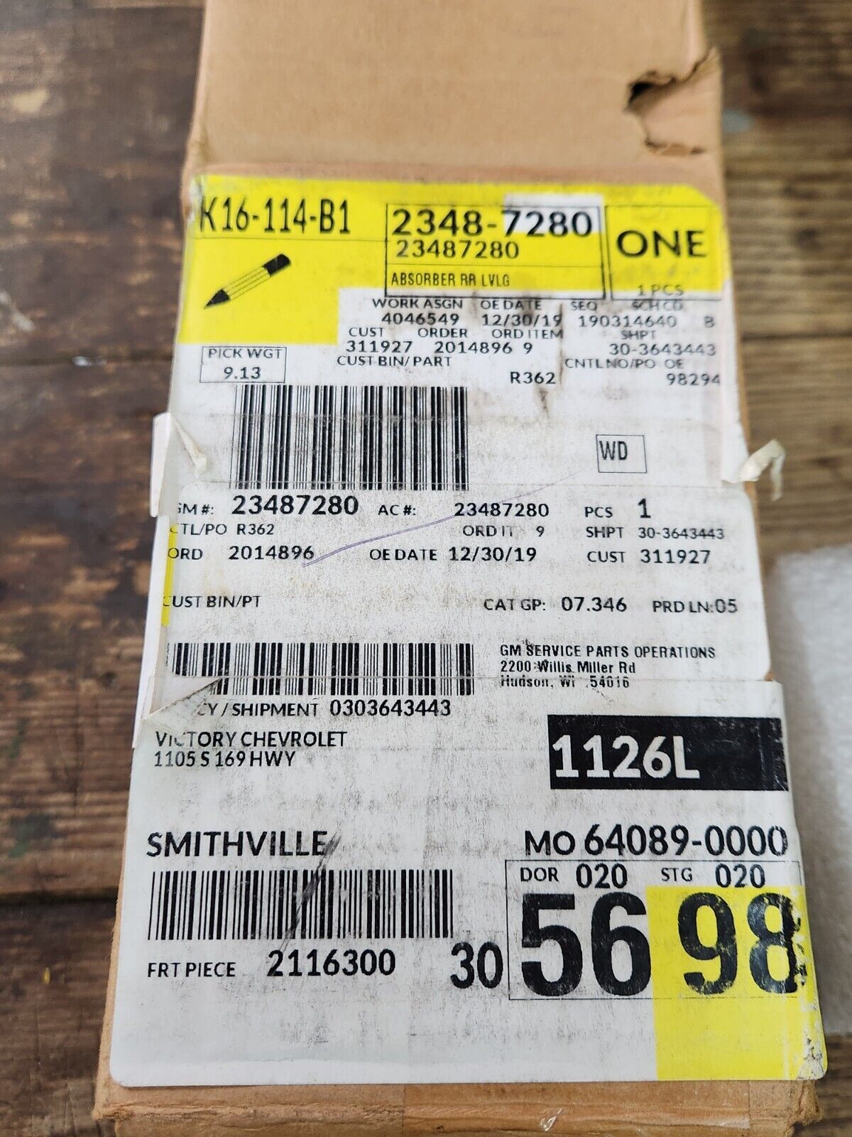 NOS OEM GM Rear Z95 Air Lift Shock Absorber 08-14 Escalade Yukon Tahoe 23487280