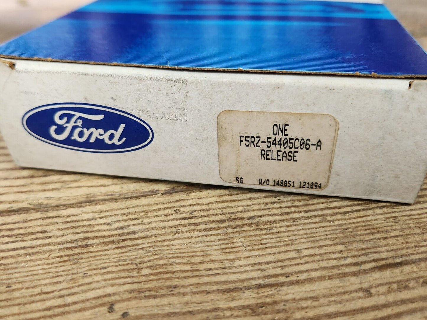 NOS 1995 1996 FORD CONTOUR MERCURY MYSTIQUE GAS DOOR RELEASE ASY F5RZ-54405C06A