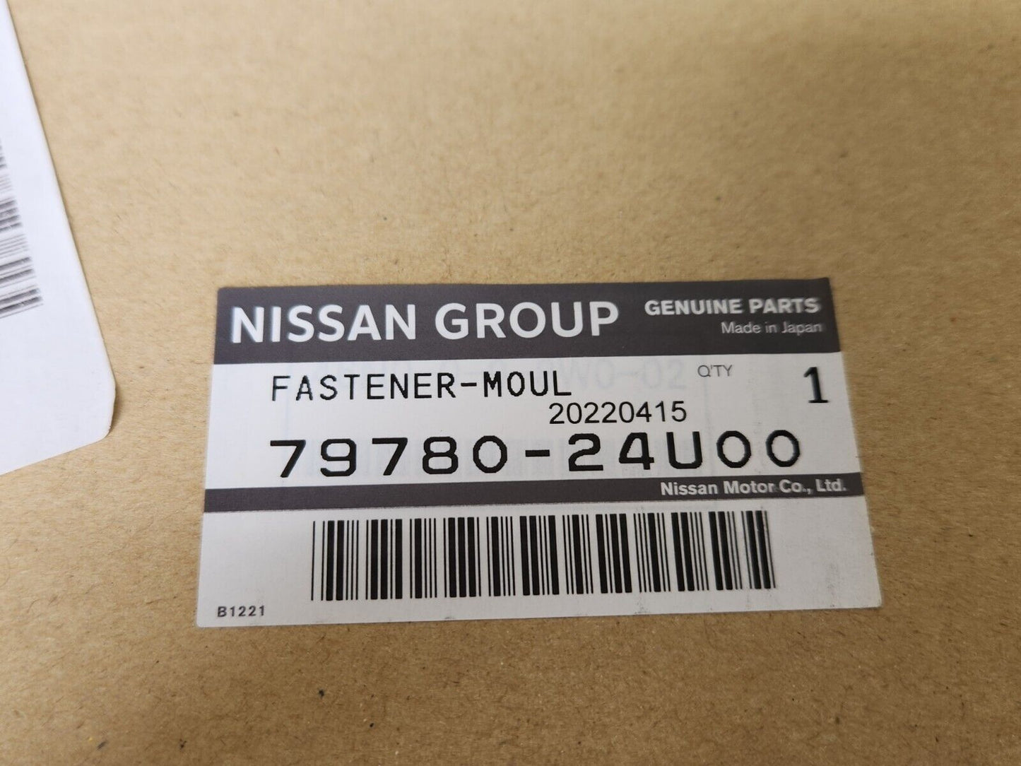 Genuine Nissan R33 GTR Early Rear Window Molding Fastener NEW OEM 79780-24U00