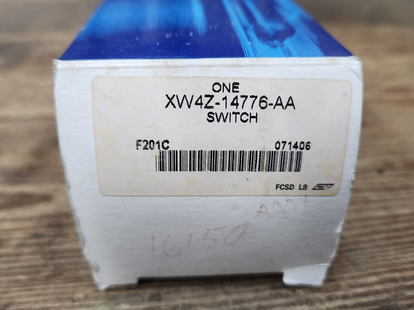 8252001