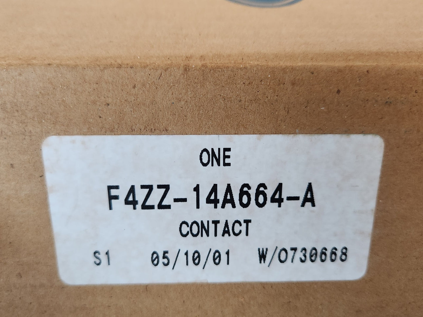 7672400