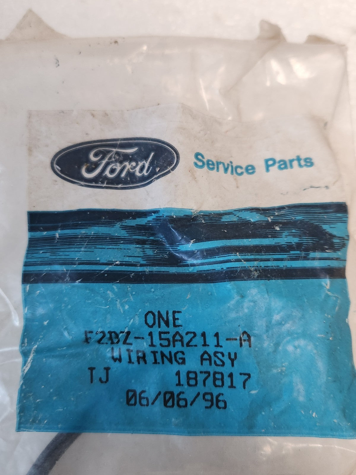 7604126