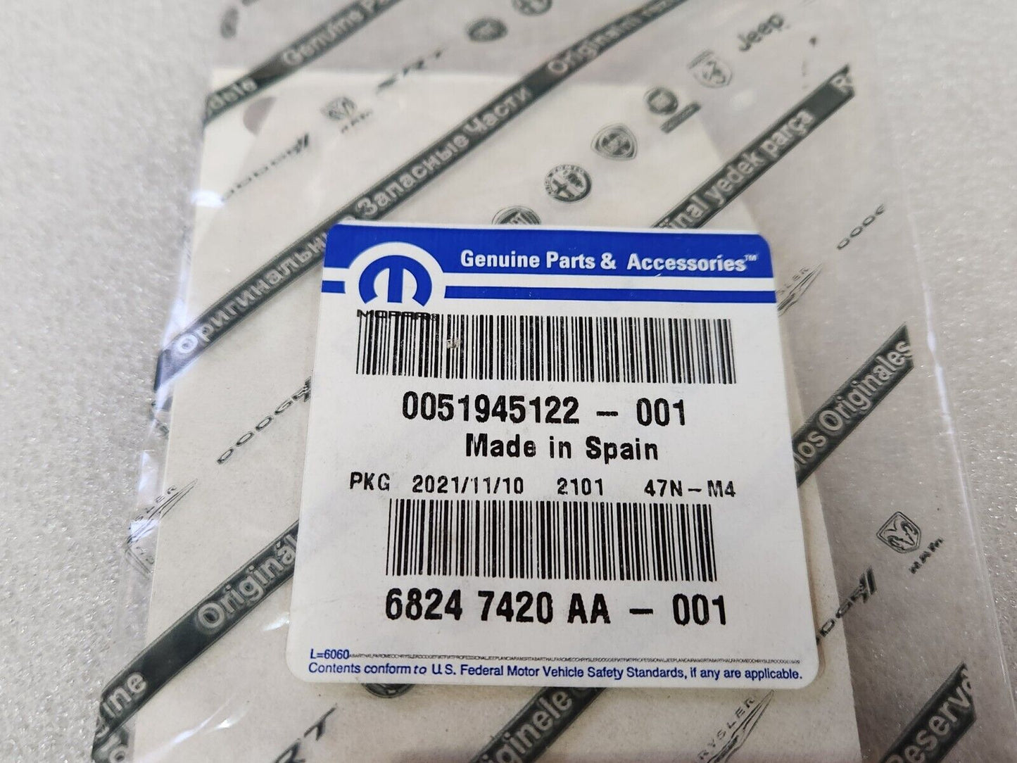 NEW Genuine OEM Mopar 2015-2021 Jeep Renegade "4x4" Rear Emblem Badge 68247420AA