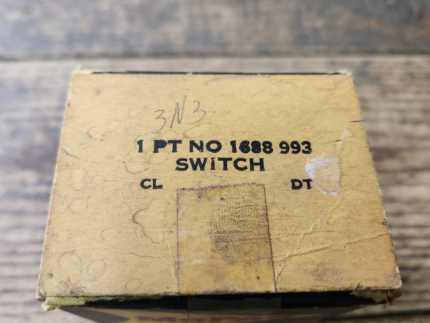 7733593