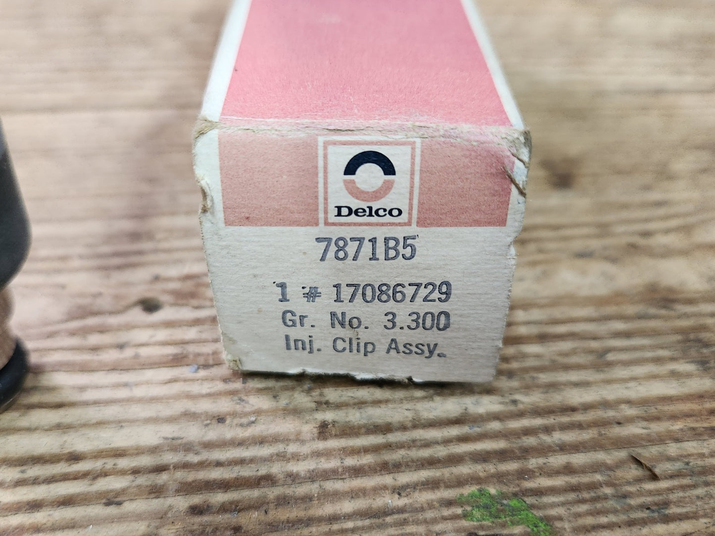 7395852