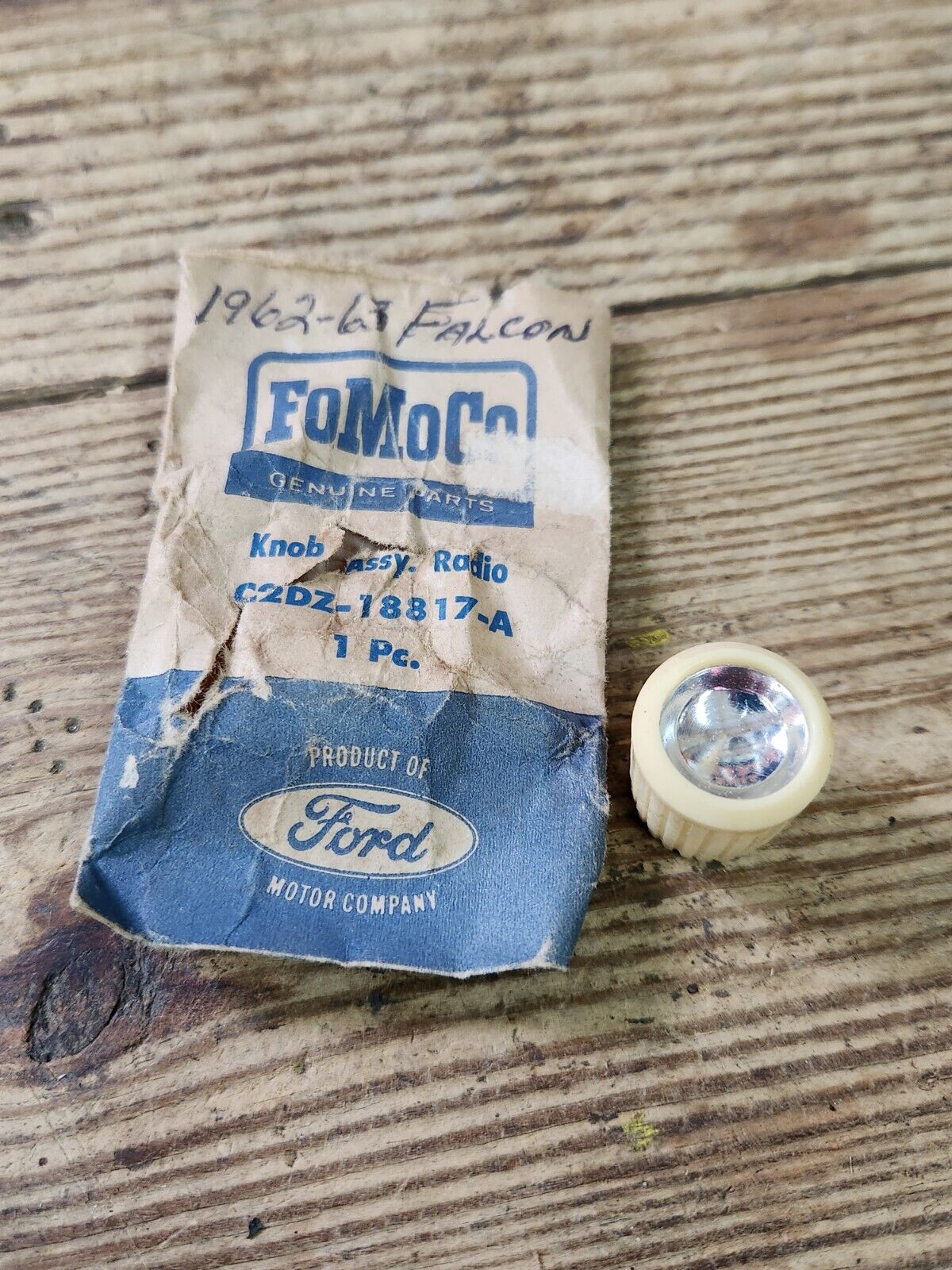 NOS OEM 1962 1963 Ford Falcon Ranchero Radio Tuning Knob C2DZ-18817-A