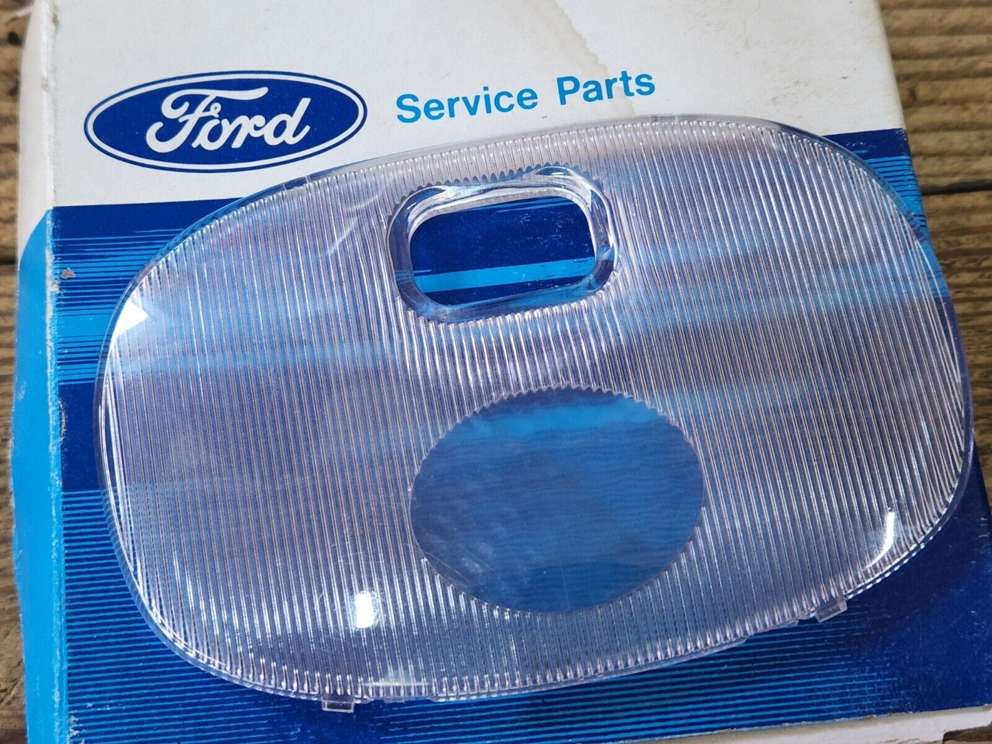 NOS 1997 - 2003 FORD WINDSTAR INTERIOR COURTESY LIGHT LAMP LENS F78Z-13783-AA