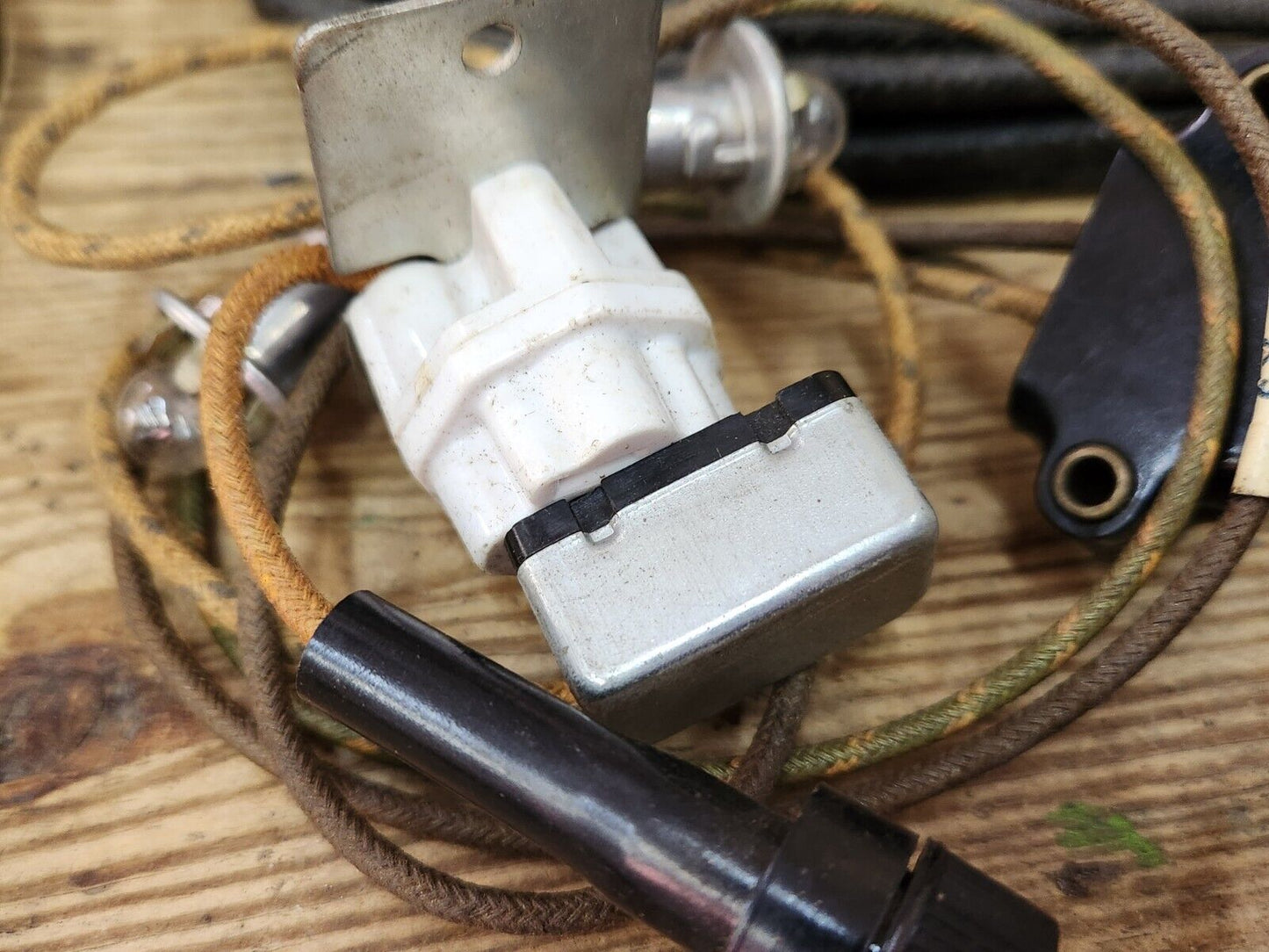 1951 Ford Passenger Car NOS ACCESSORY DIRECTIONAL TURN SIGNAL INDICATOR KIT M/T