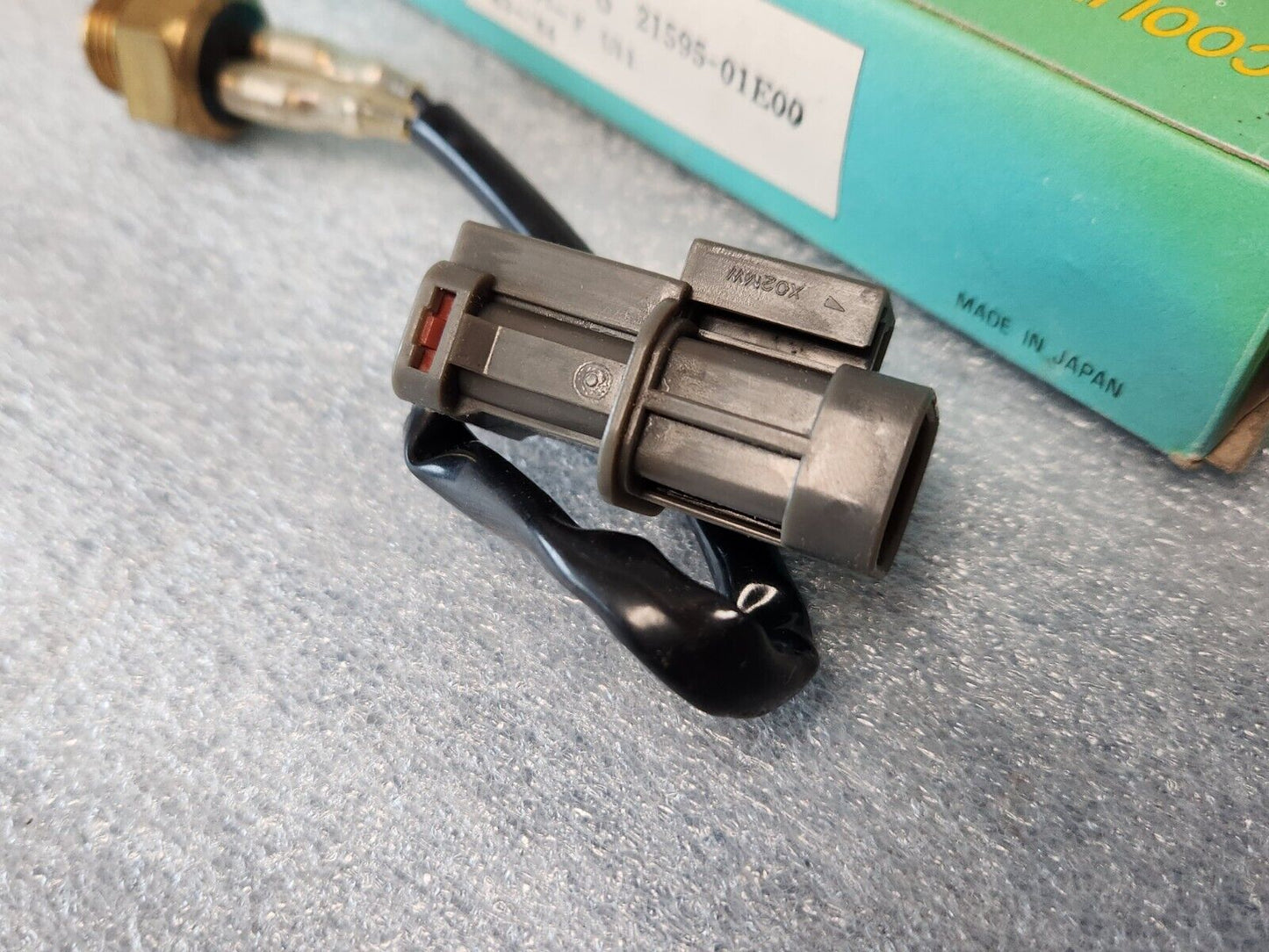 NEW NOS Cooling Fan Switch Lower for NISSAN  Beck/Arnley 201-1352 Japan