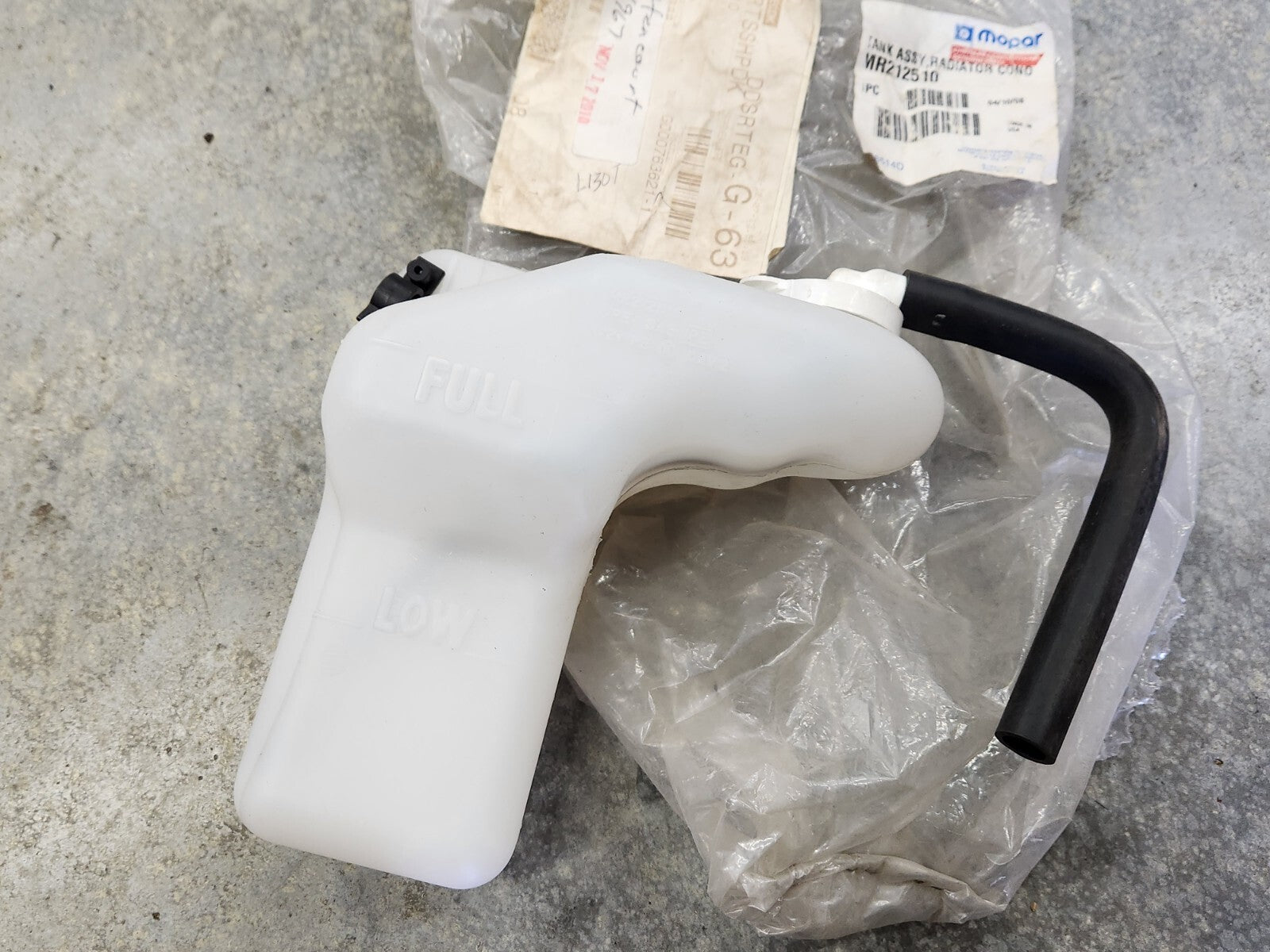 6736849