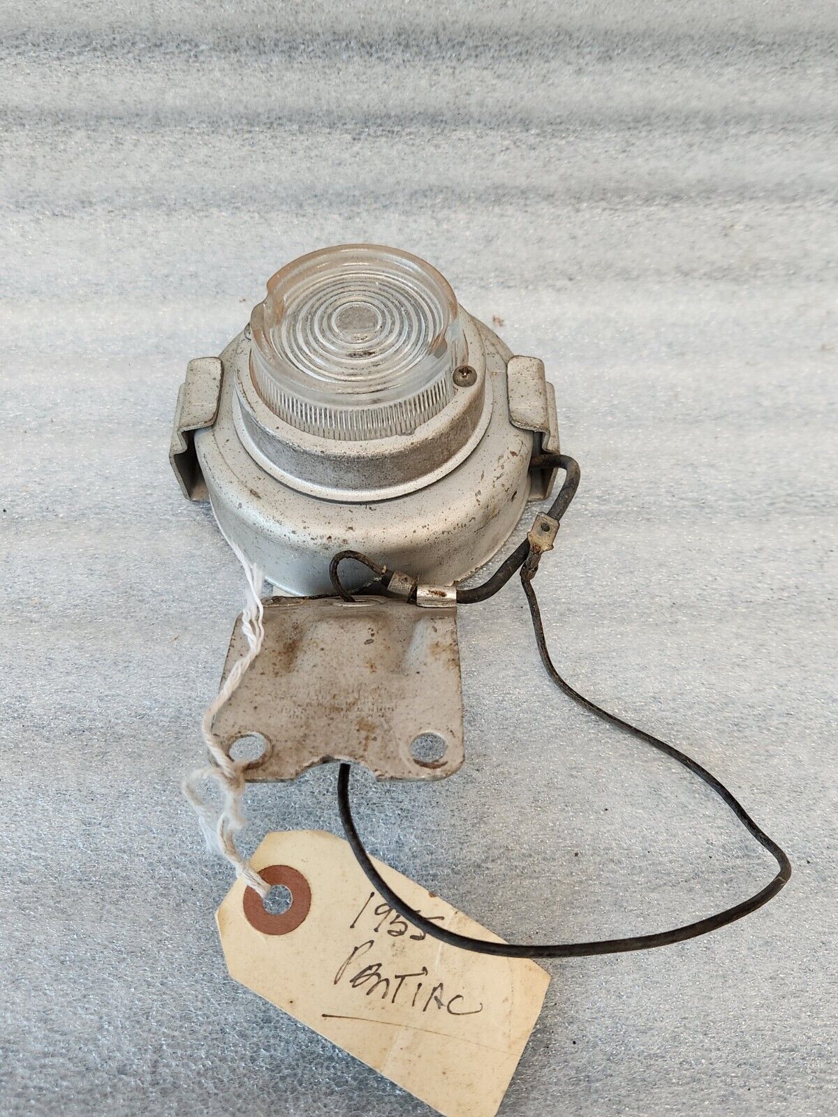 OEM GM 1956-1959 Pontiac Reel Roll-Out Hood Trunk Service Trouble Light 57 58