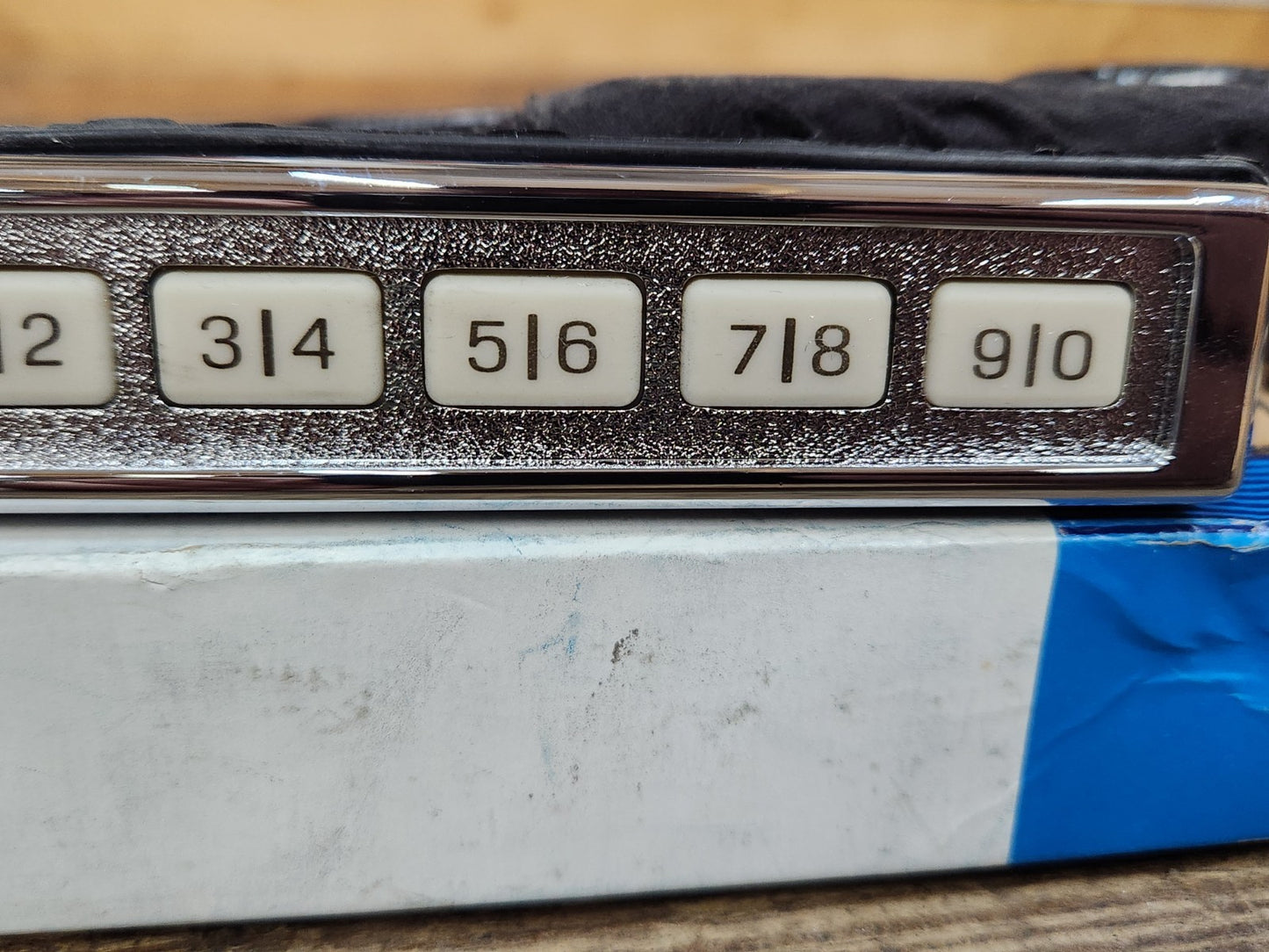 8252000