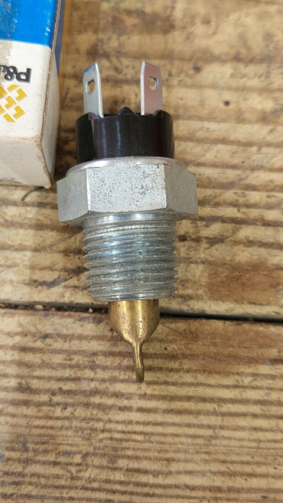 59-73 Buick Chrysler Plymouth Pontiac... Temperature Sending Unit P&D T-311 NORS
