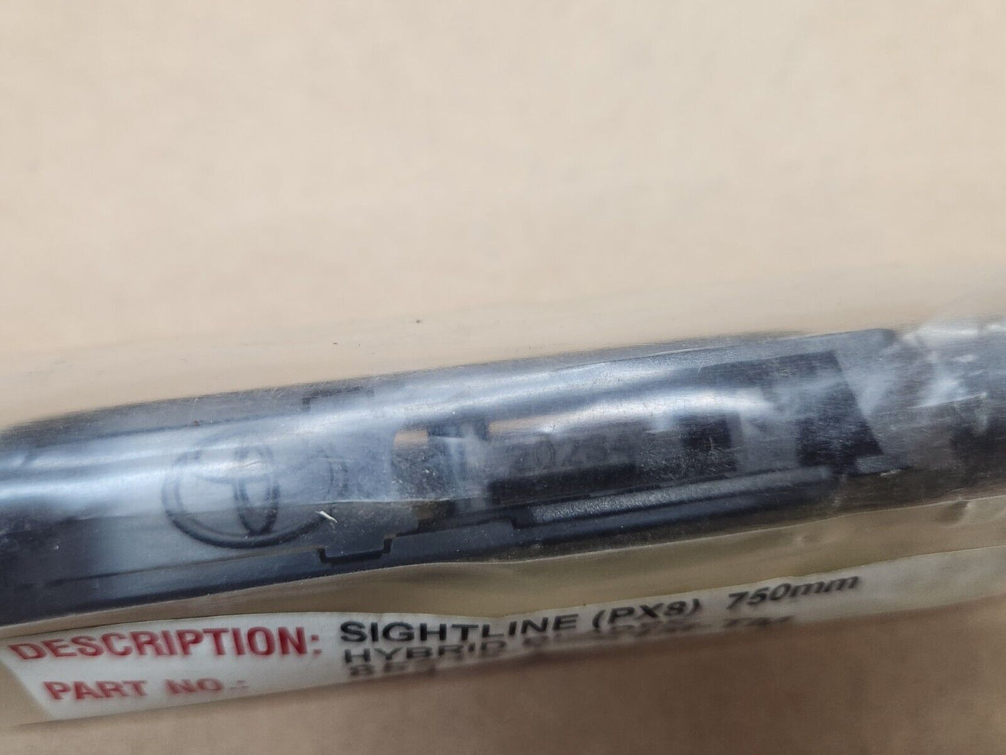 NEW OEM 2012-2018 TOYOTA YARIS GENUINE SIGHTLINE WIPER BLADE 85212-YZZ1M-TM