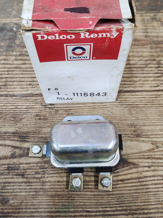 NOS OEM 32Volt Regulator Field Relay 10 Amp for Marine Application Delco 1115843