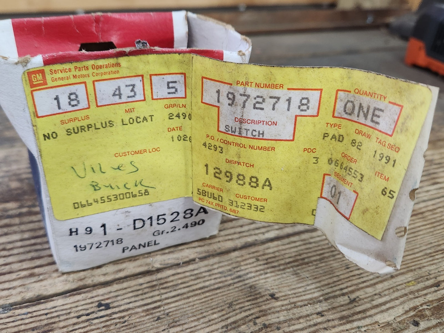 7985602