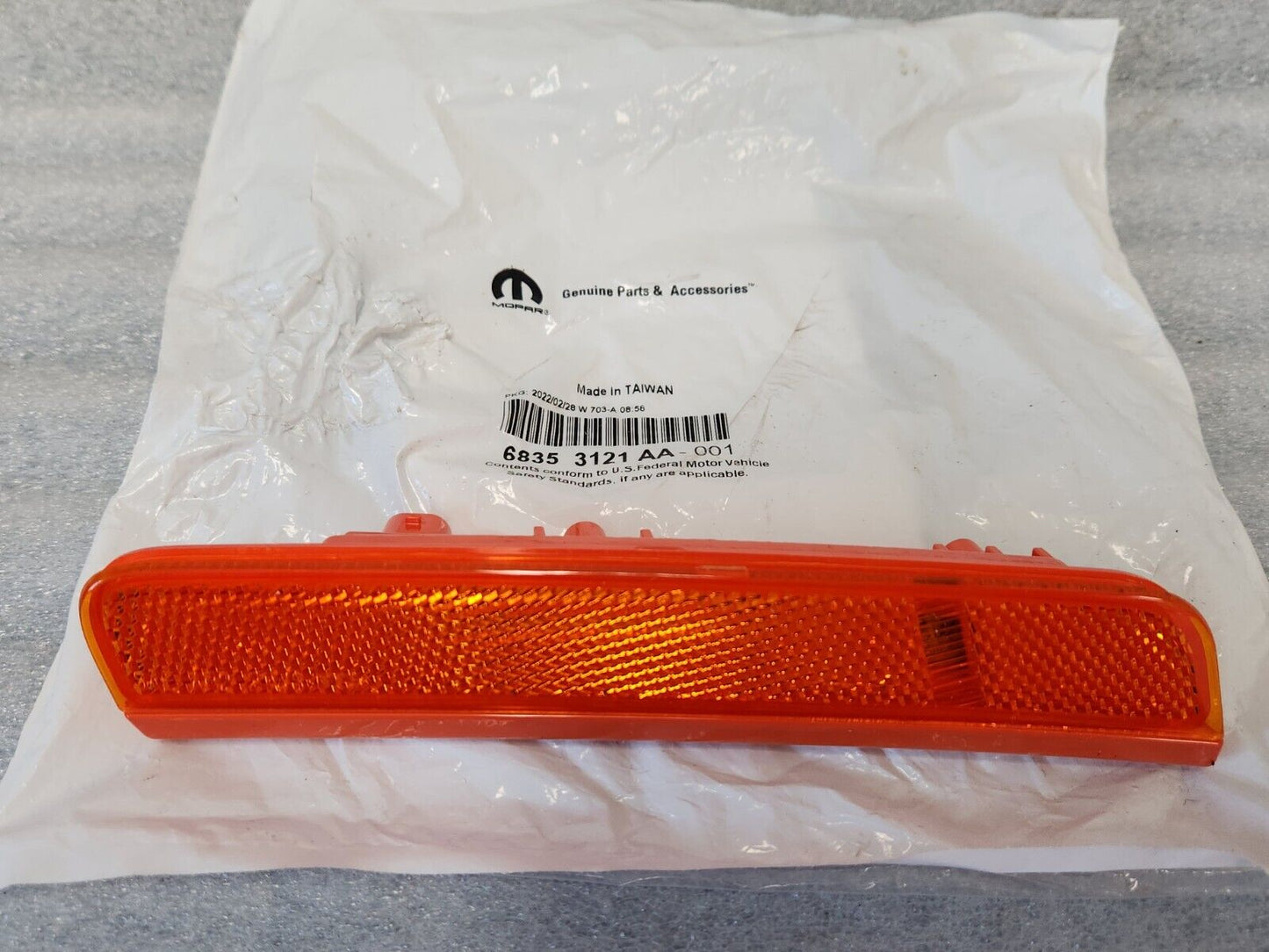 NEW 2022 2023 Jeep Wagoneer Grand Wagoneer Side Marker Light Driver Side Front