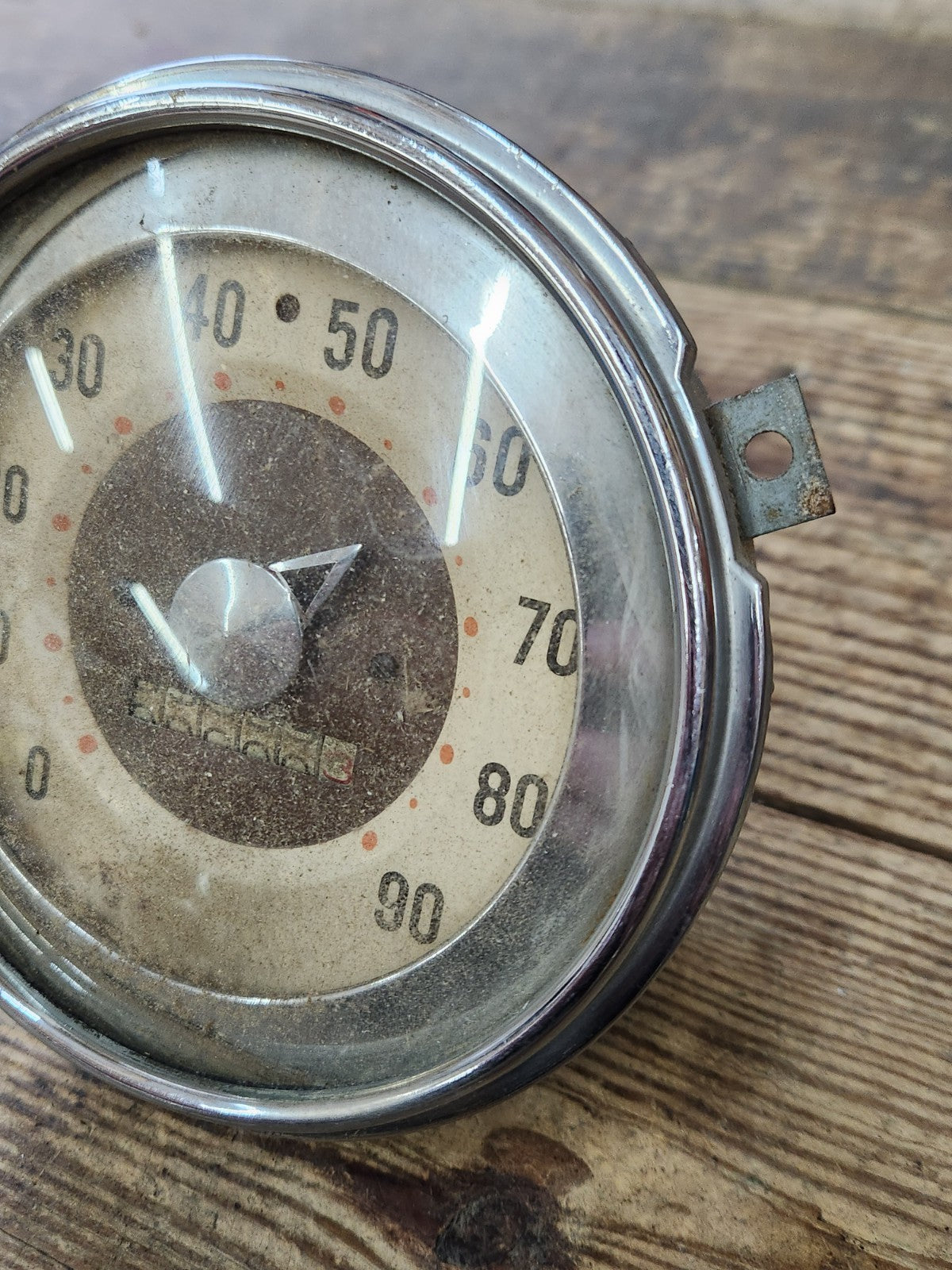 7609053
