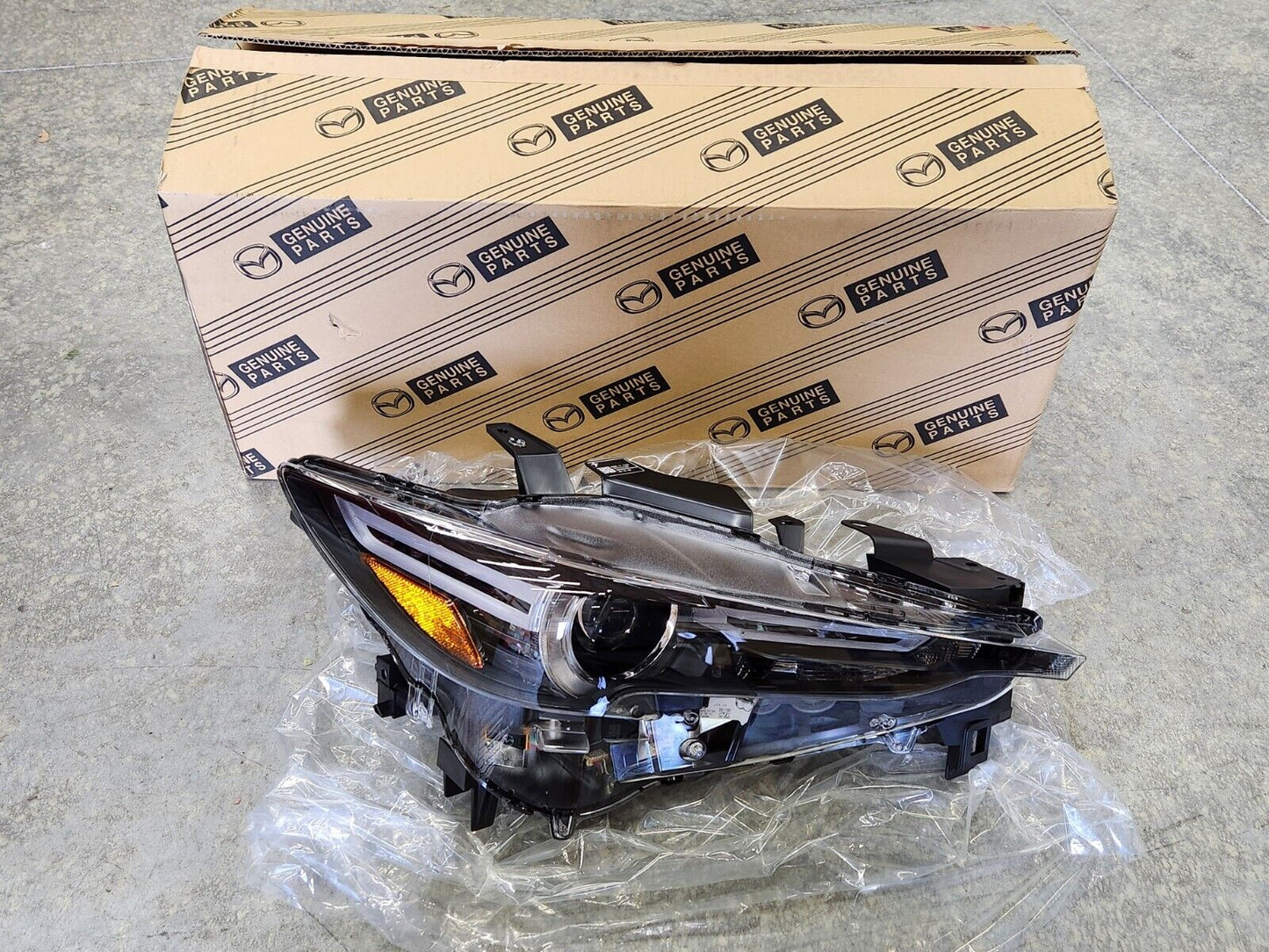 NEW GENUINE 2017-2020 Mazda CX-5 Full LED Projector Headlight RH Pass Side w/AFS