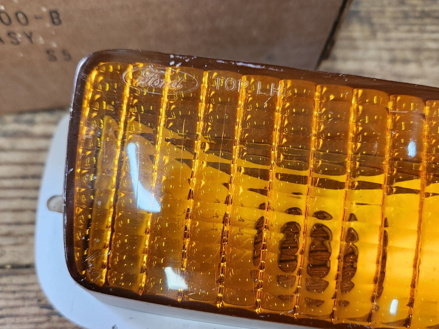 1976 1977 Ford Maverick Grabber NOS FRONT GRILLE LH PARKING LAMP ASSEMBLY