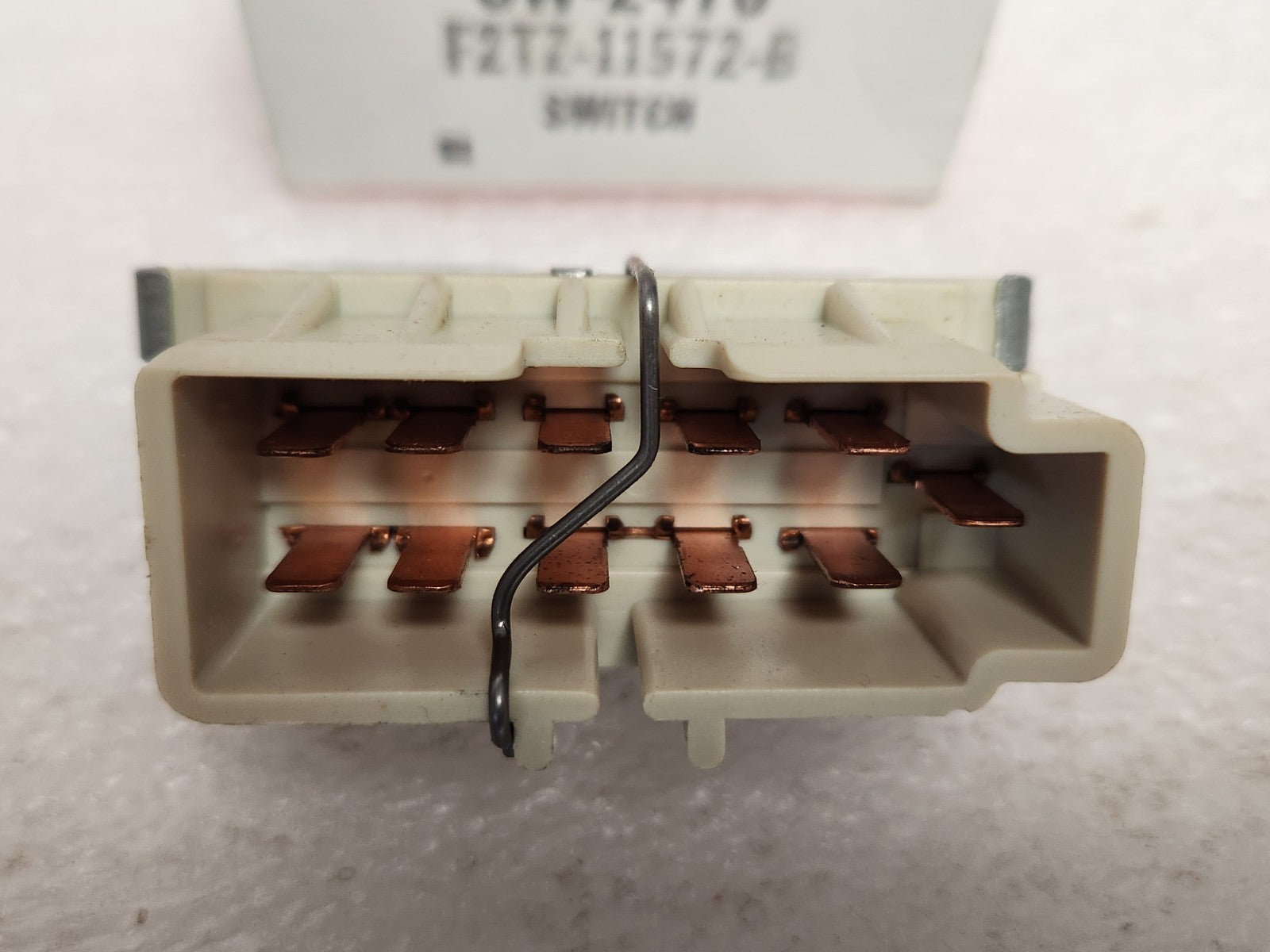8305214