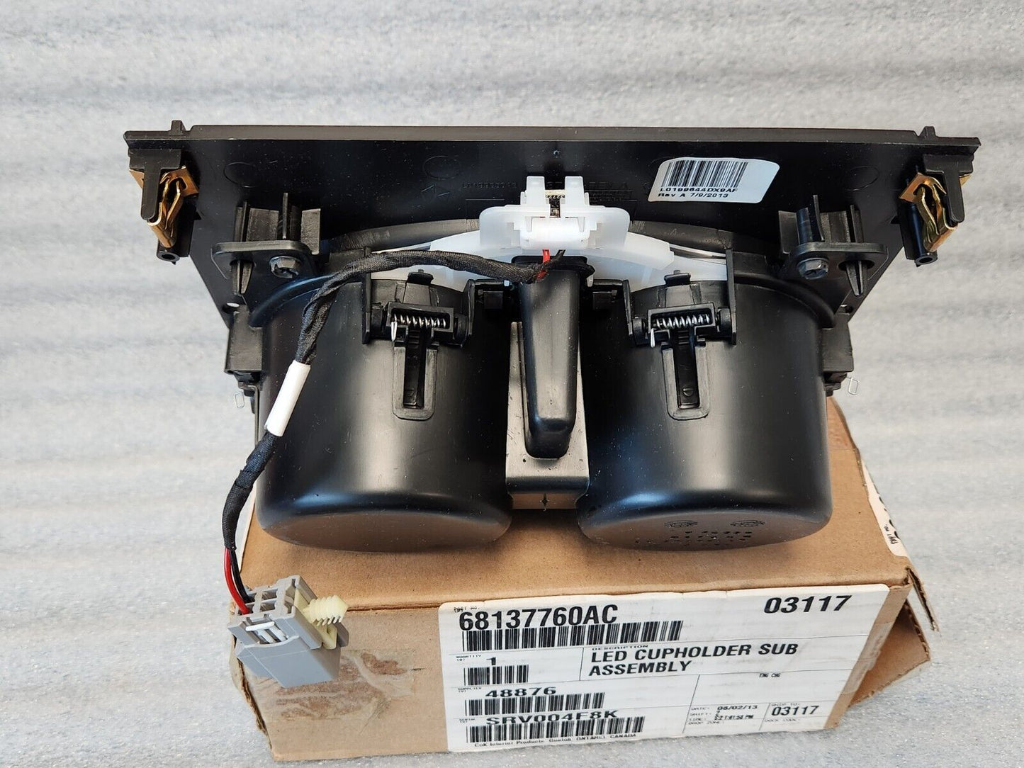 NEW OEM 2011-2014 DODGE CHARGER CHRYSLER 300 CENTER CONSOLE LED CUP HOLDER ASSY.