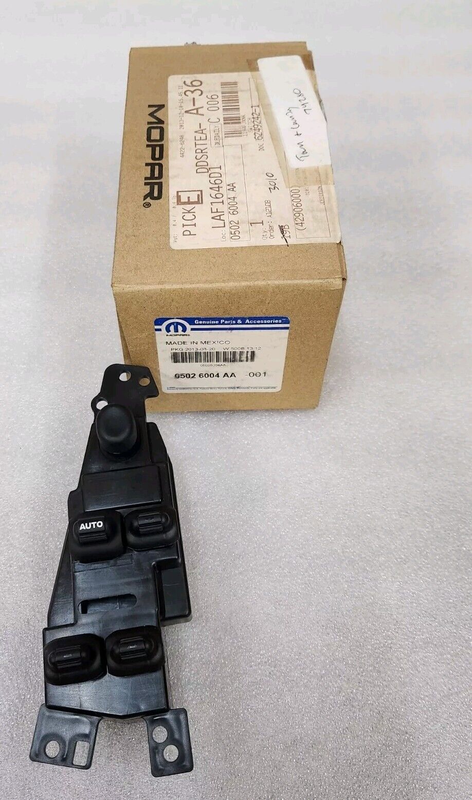 NEW OEM MOPAR 1999-04 Concorde Sebring Intrepid Master Window Switch 05026004AA