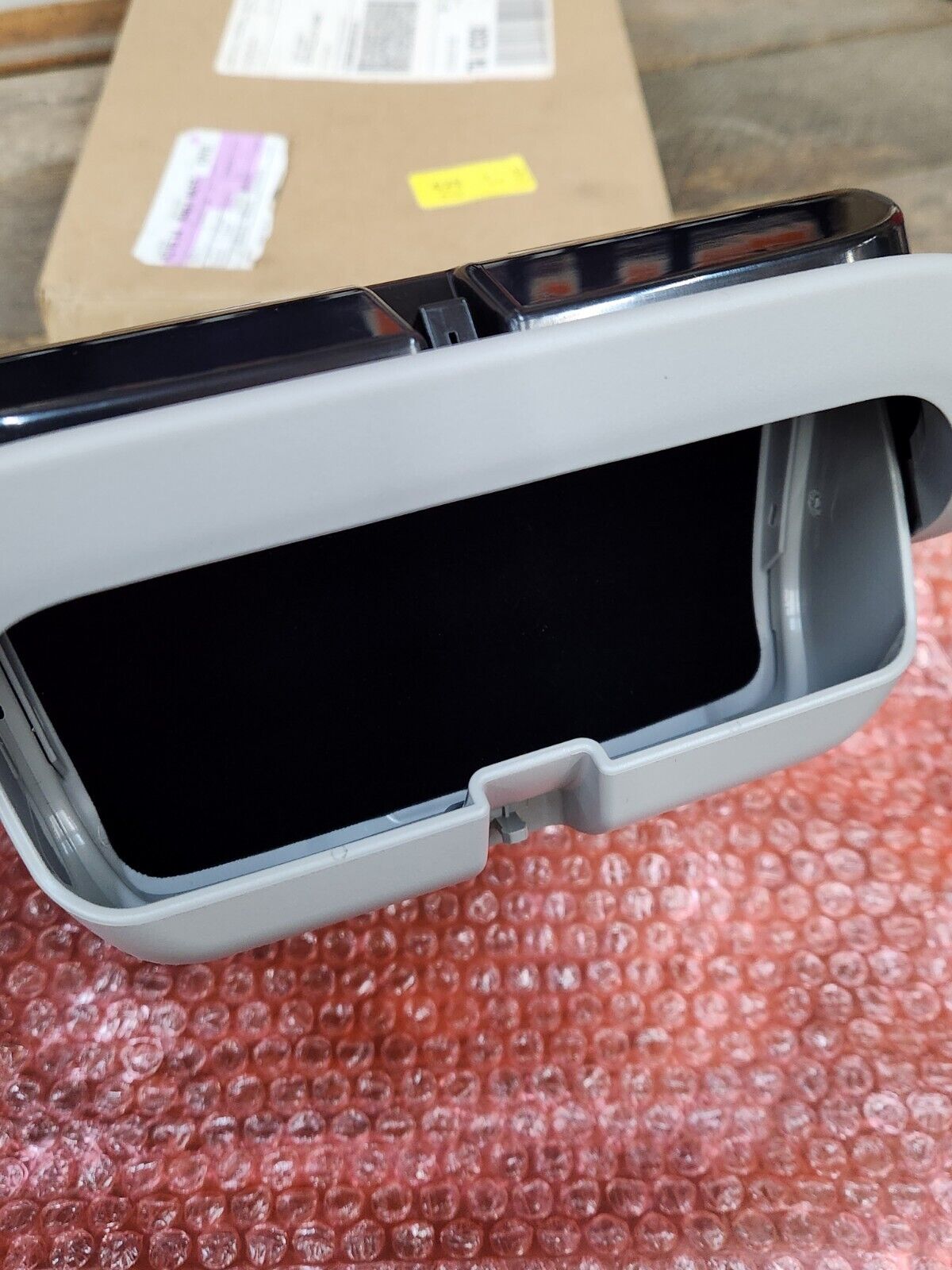 NEW OEM 2018-21 CHEVROLET EQUINOX FRONT ROOF CENTER CONSOLE NO SUNROOF 84610655