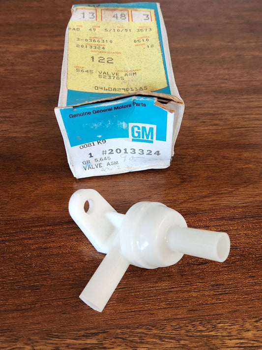 NEW NOS OEM GM 1971 1972 Vacuum Control Check Port 2488304 2013324