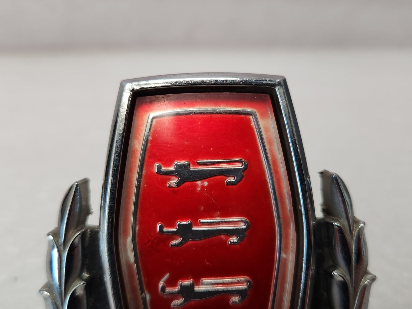 8073176