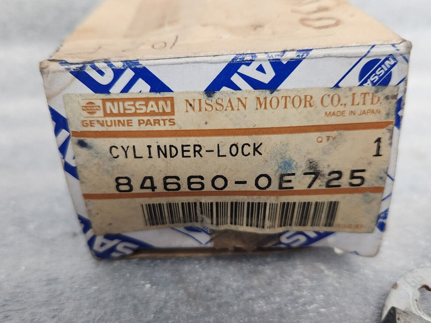 NOS OEM 1993-1997 Nissan Altima Stanza Trunk Lock with keys Parts 84660-0E725