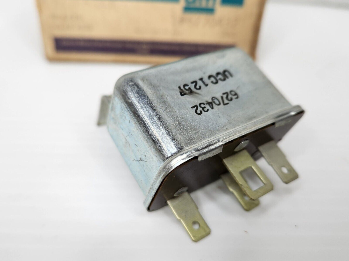 NOS OEM GM Spark Relay 1971-1974 Chevy Pickup & Blazer T.H. 350 6270432