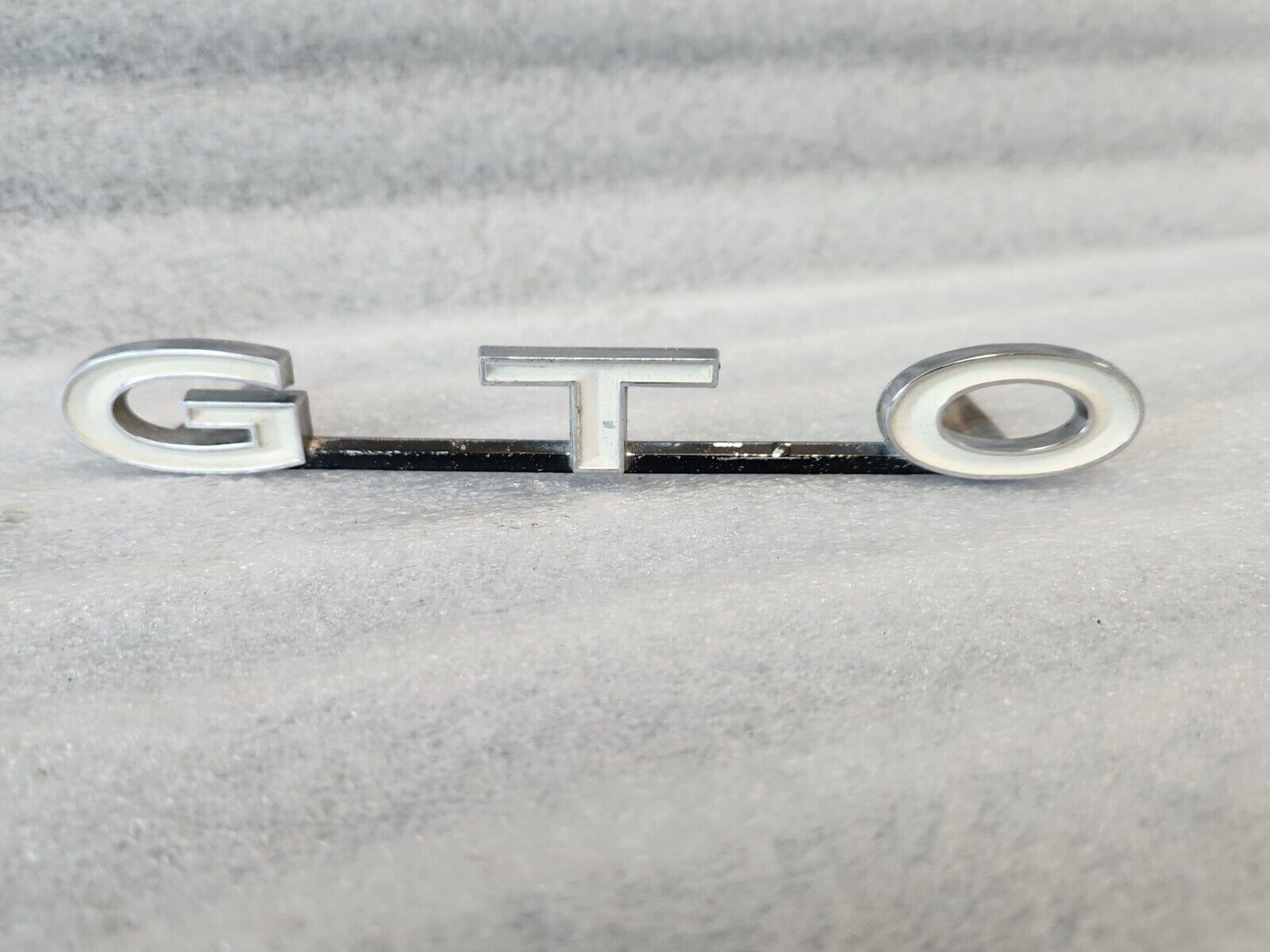 1973 Pontiac GTO Front Grille Emblem USA Made Grill Badge Original 489190