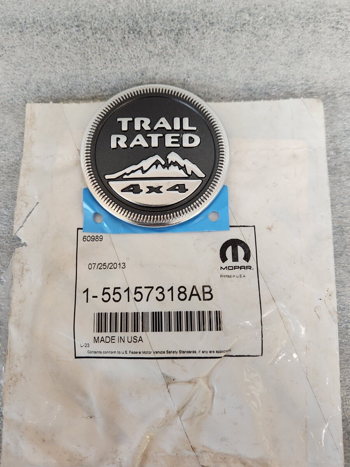 2011-2021 Jeep Grand Cherokee Trail Rated 4X4 Fender Emblem Medallion 55157318AB