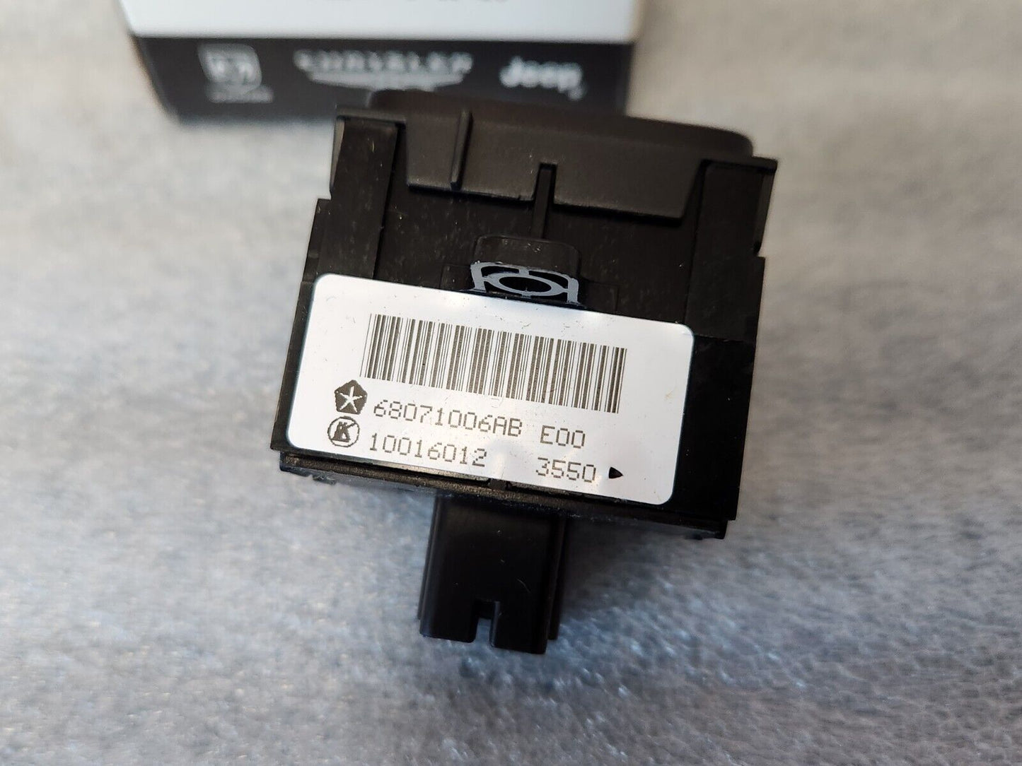 NEW OEM 2011 Chrysler Town & Country Interior Dimmer Light Rheostat Switch