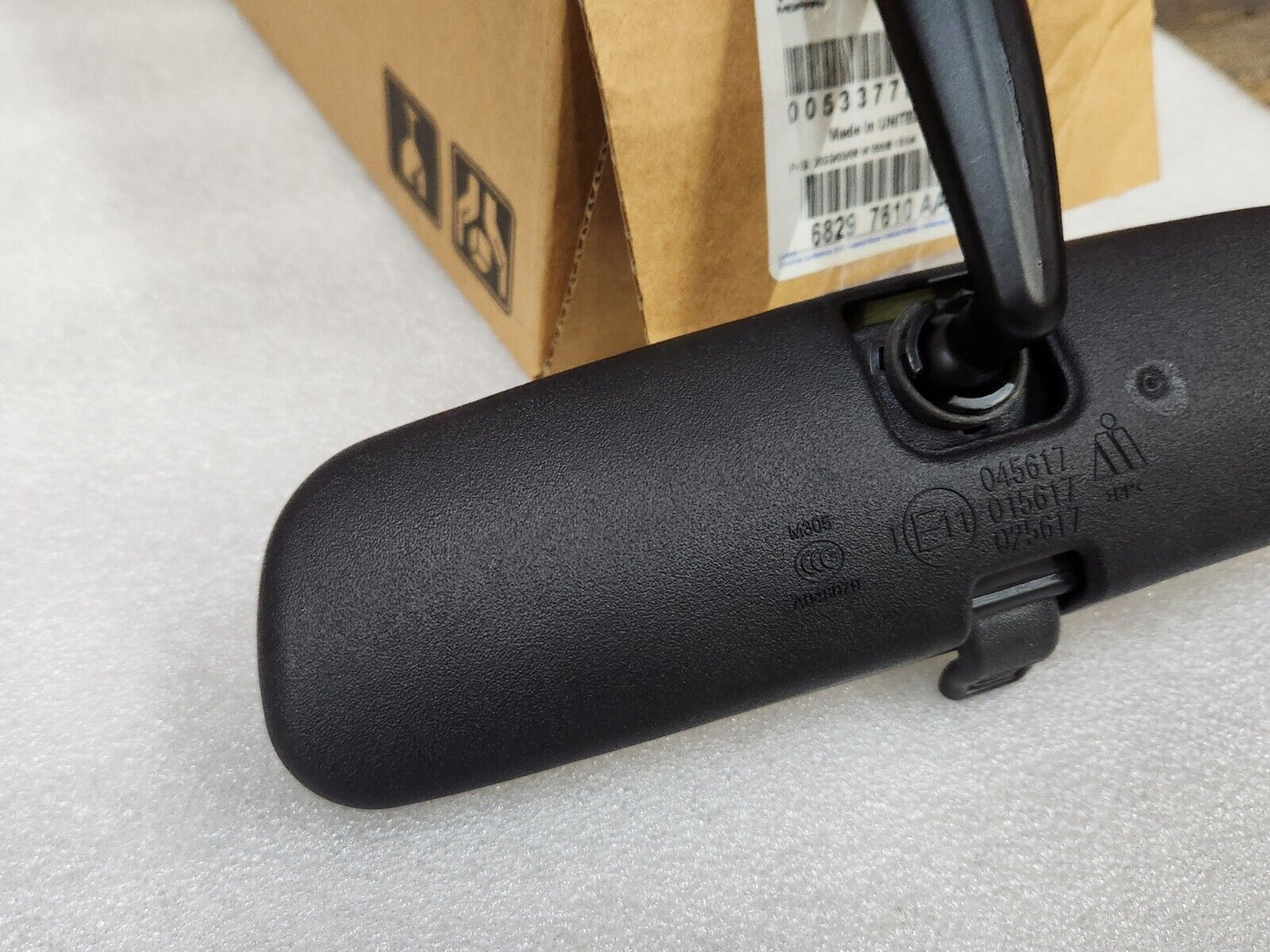 18-24 WRANGLER JL GLADIATOR Interior OR REAR VIEW MIRROR OE NEW MOPAR 68297610AA