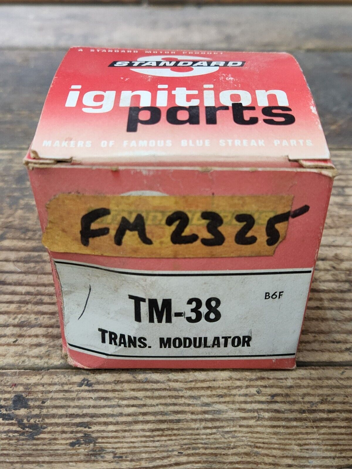 NORS NEW GM 3035519 TRANSMISSION VACUUM MODULATOR 77-90 GM VEHICLES TM-38 USA