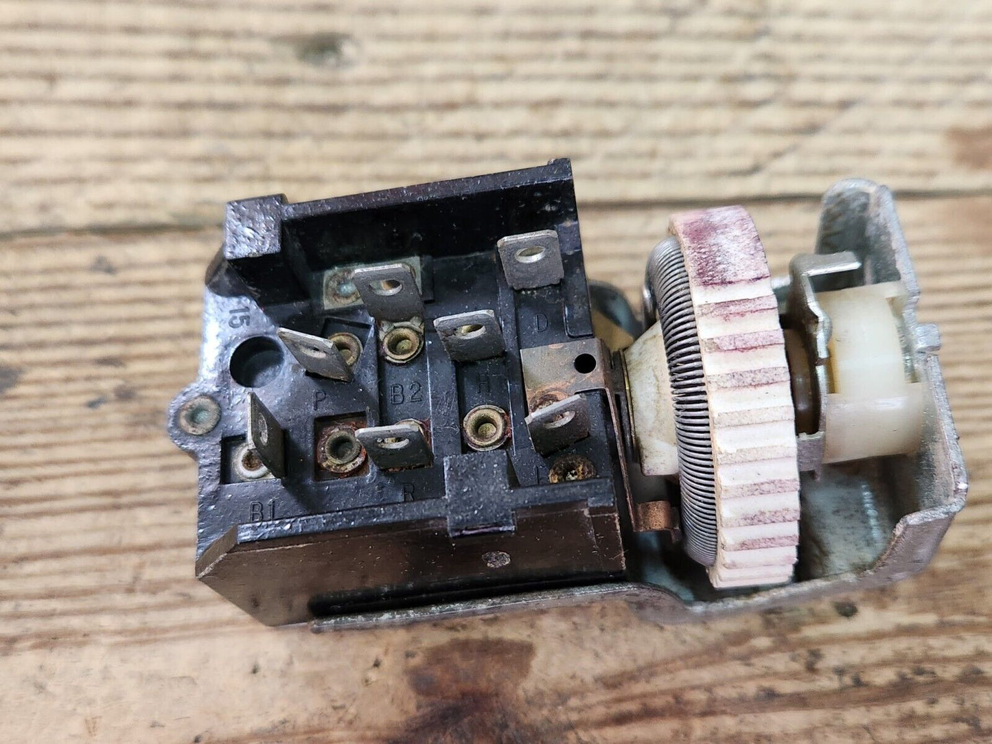 NOS 1974-1978 PLYMOUTH CHRYSLER DODGE STANDARD HEADLIGHT LAMP SWITCH DS-146