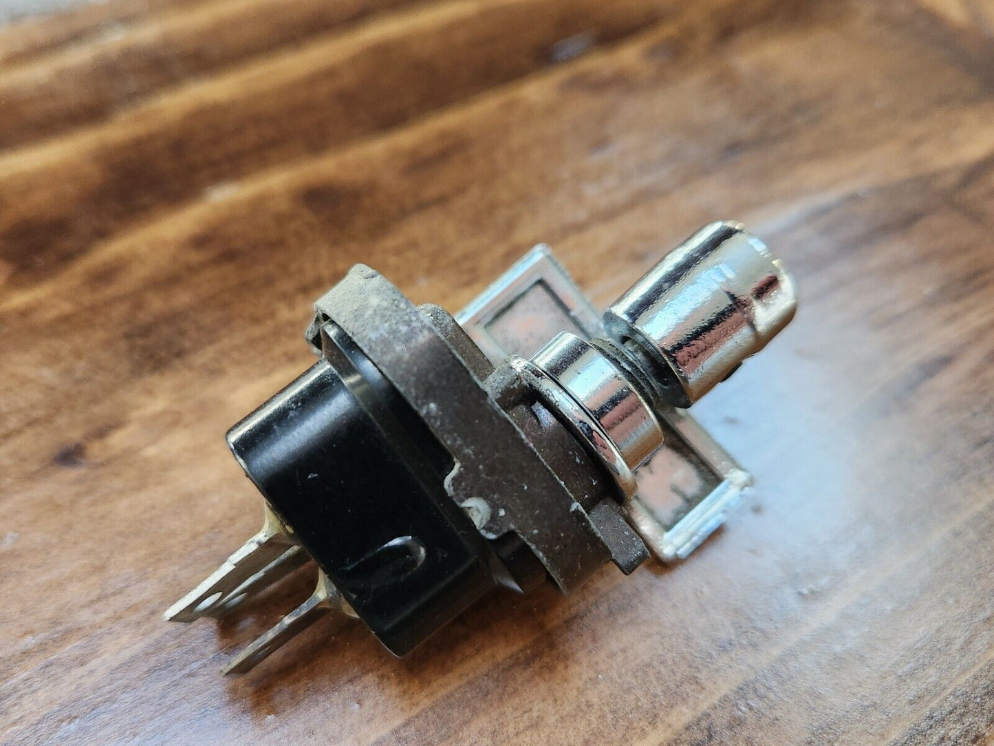 1966 1967  Buick Riviera FACTORY REAR WINDOW DEFROST DEFOGGER OEM SWITCH