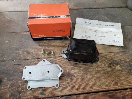 NOS DELCO VOLTAGE REGULATOR 1972031 49-55 FORD & FORD TRUCK 49-53 MERCURY F-601