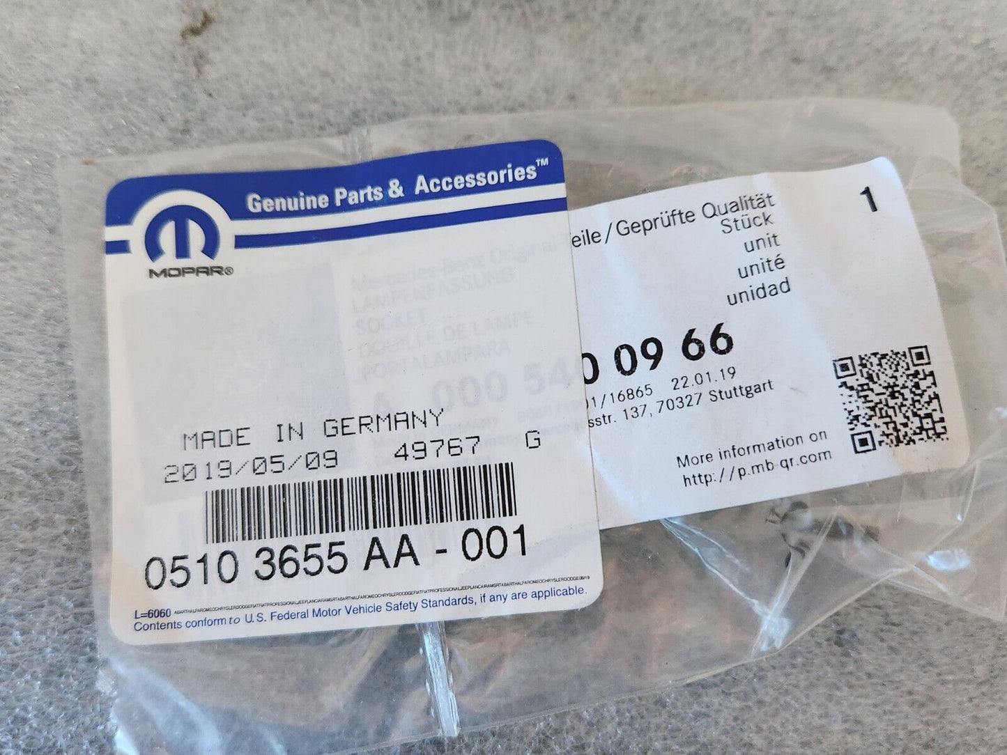 NEW Genuine Mopar 2003-2009 Sprinter Socket 5103655AA