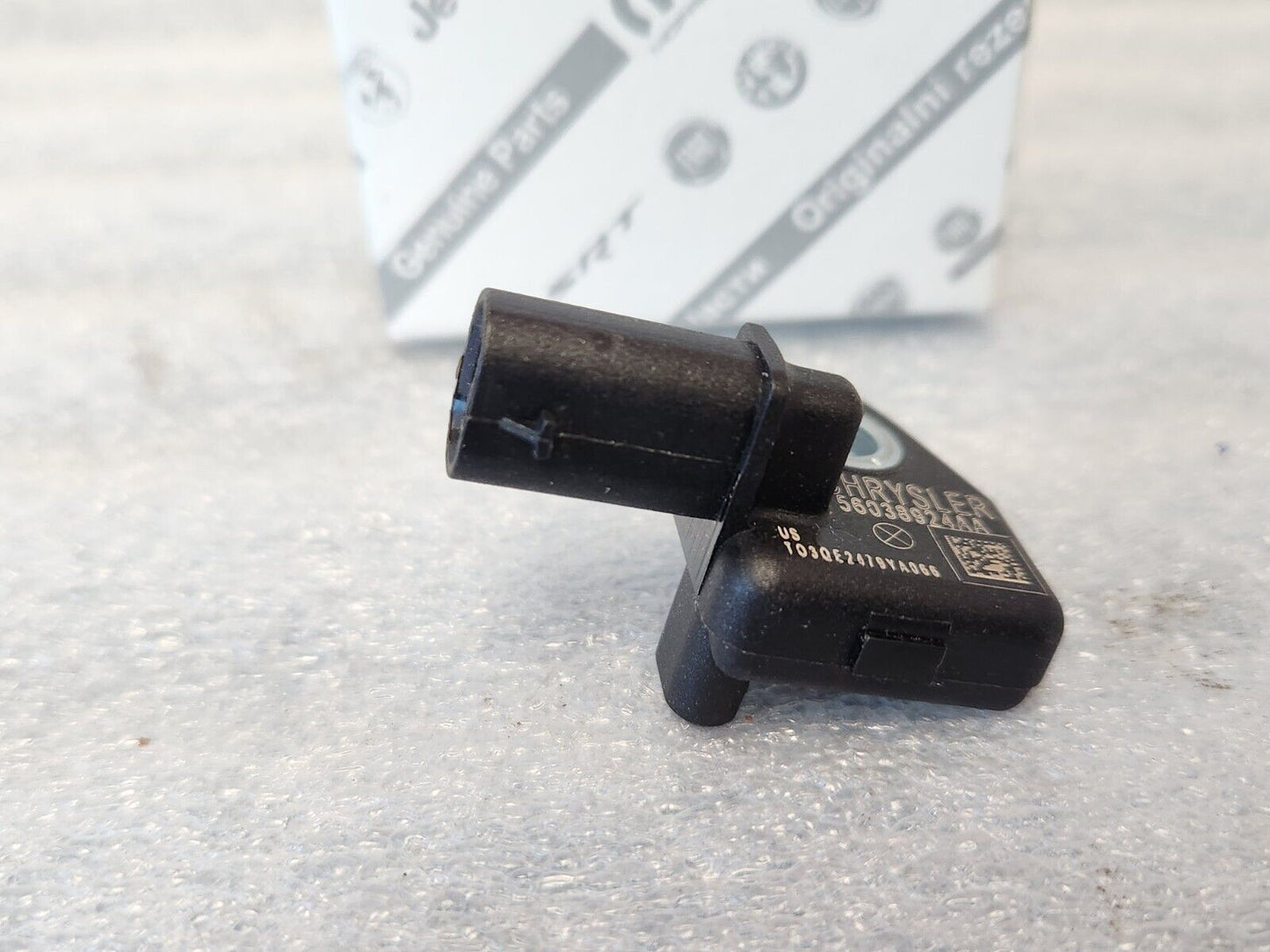 NEW Genuine Mopar Electric Fuel Pump Inertia Impact Switch Dart 56038975AA