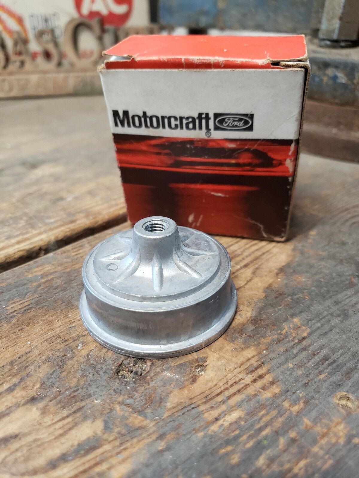 NOS 84-86 FORD TRUCK 2 BARREL MOTORCRAFT CARBURETOR CHOKE D3RY-9848-A CM1723