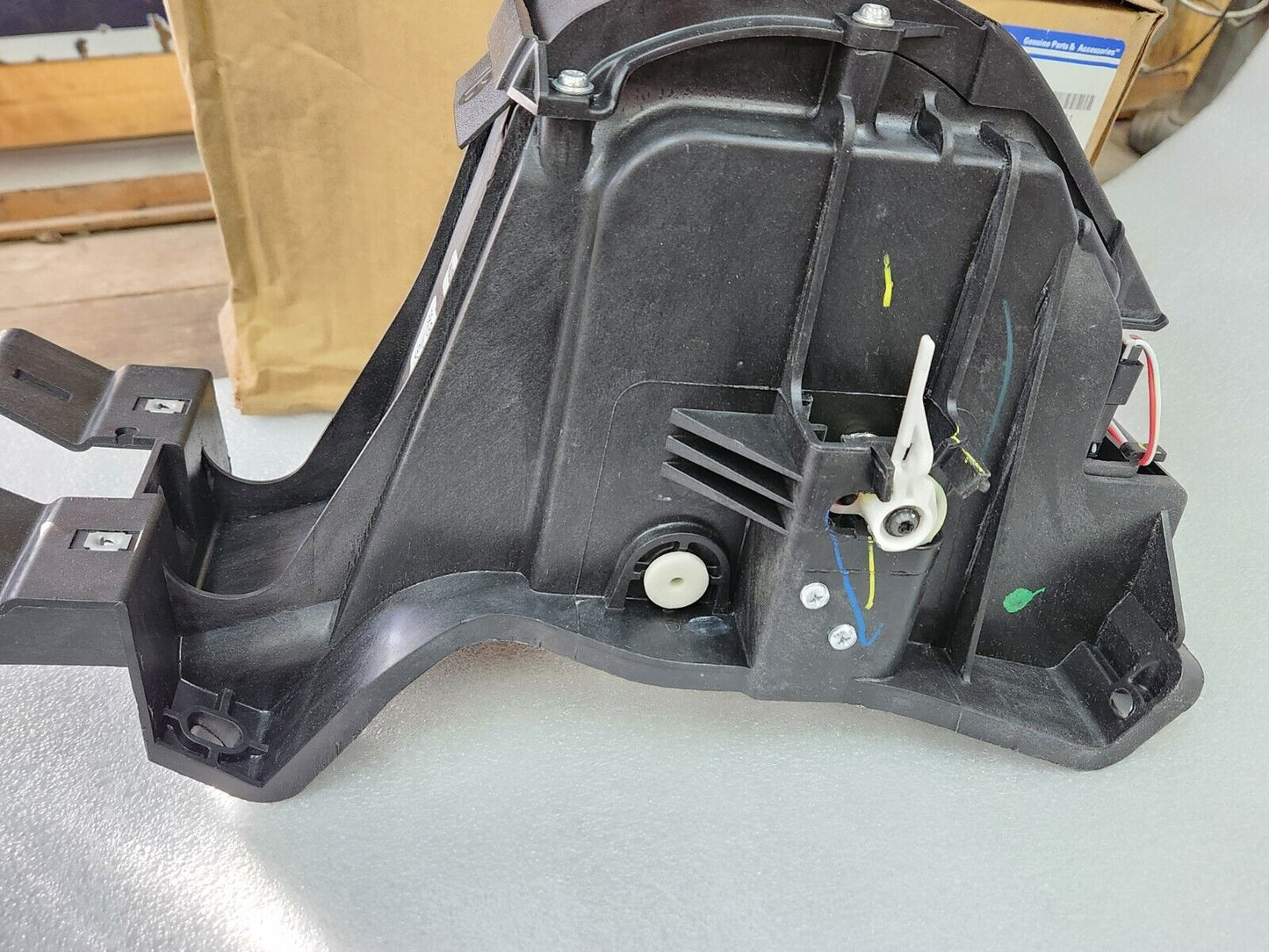 NEW OEM 2014-2017 JEEP PATRIOT COMPASS AUTOMATIC FLOOR GEAR SHIFTER 68186149AG