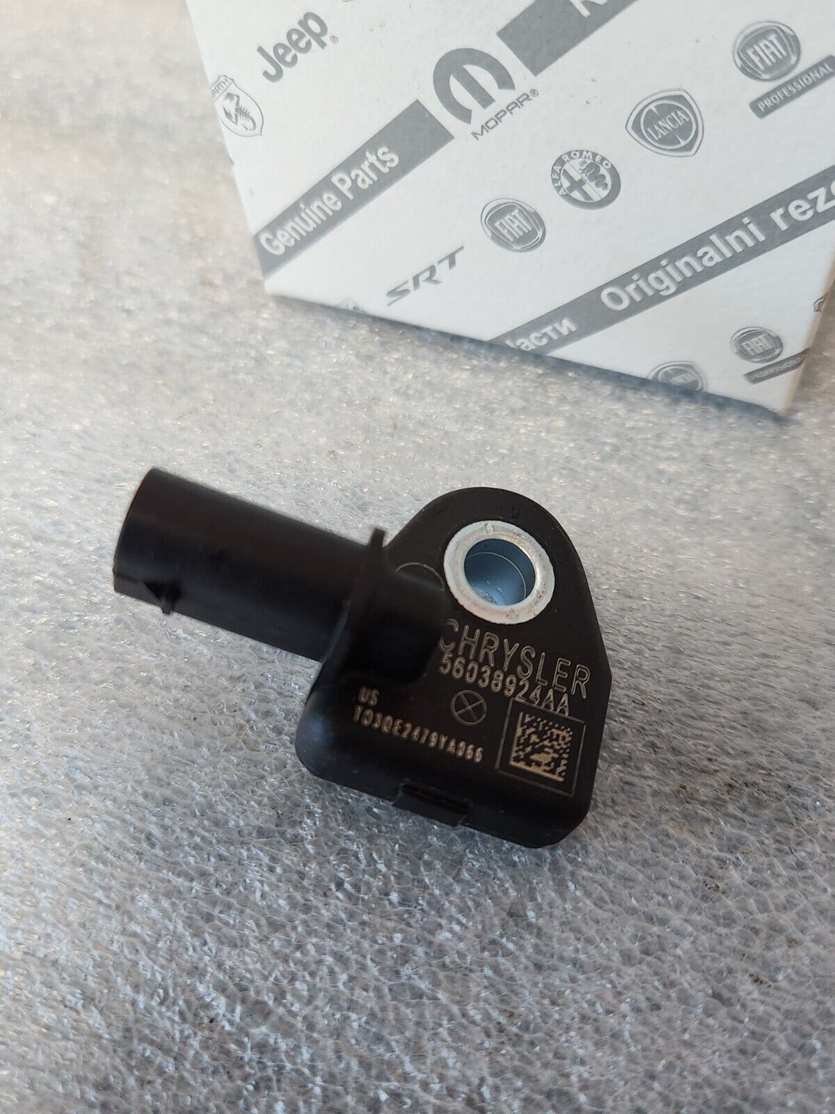 NEW Genuine Mopar Electric Fuel Pump Inertia Impact Switch Dart 56038975AA