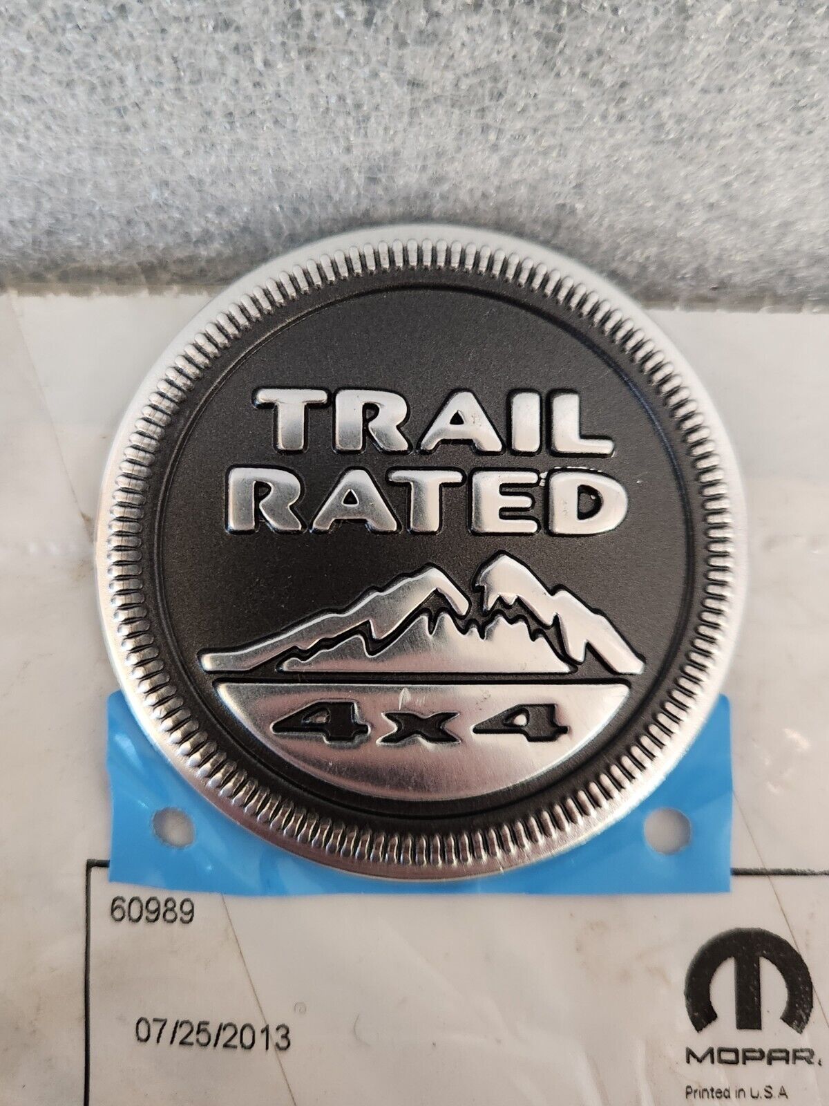 2011-2021 Jeep Grand Cherokee Trail Rated 4X4 Fender Emblem Medallion 55157318AB
