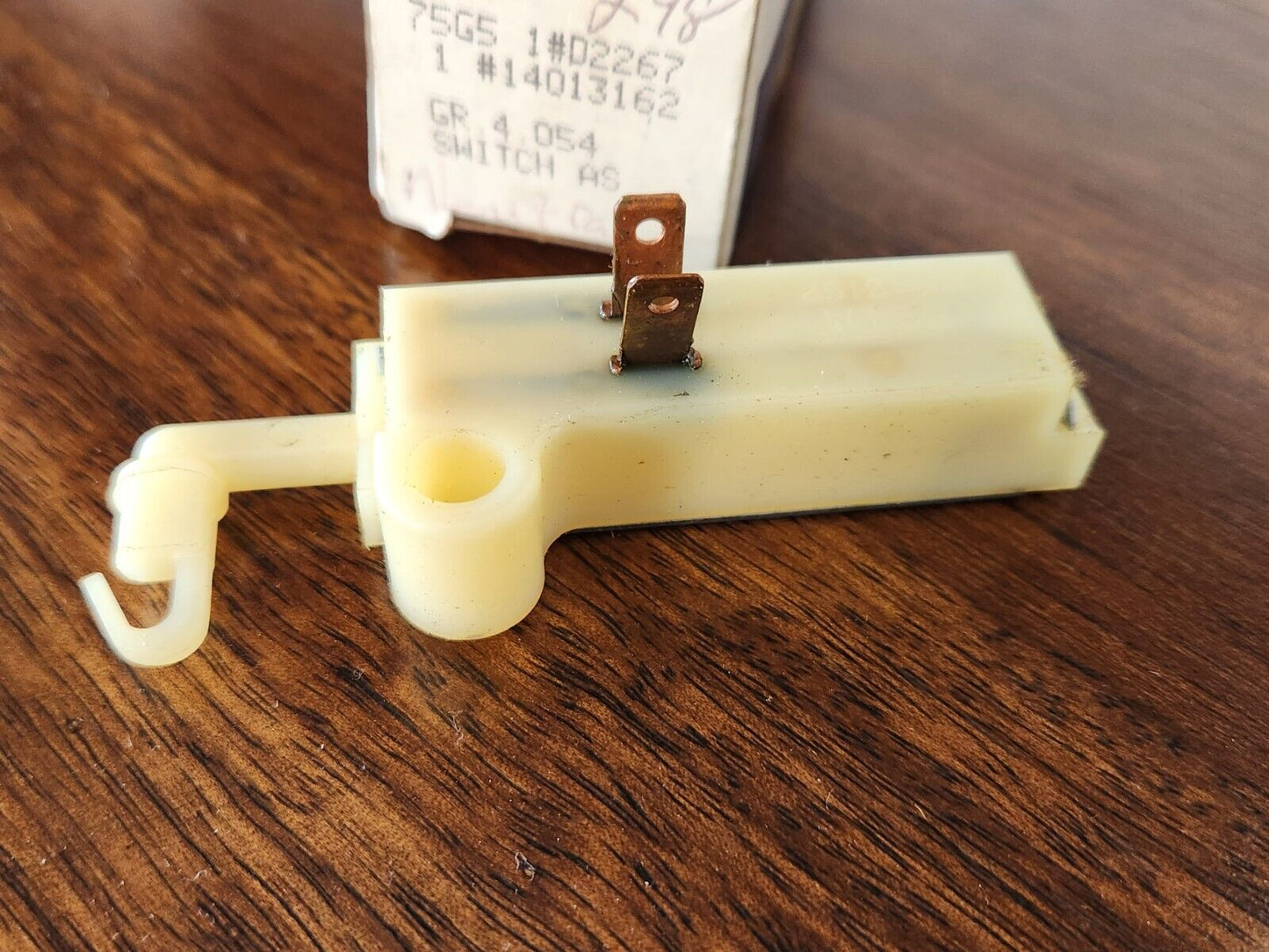 NOS 1973 BUICK 3 & 4 SPEED TRANSMISSION NEUTRAL SAFETY SWITCH D2267 14013162