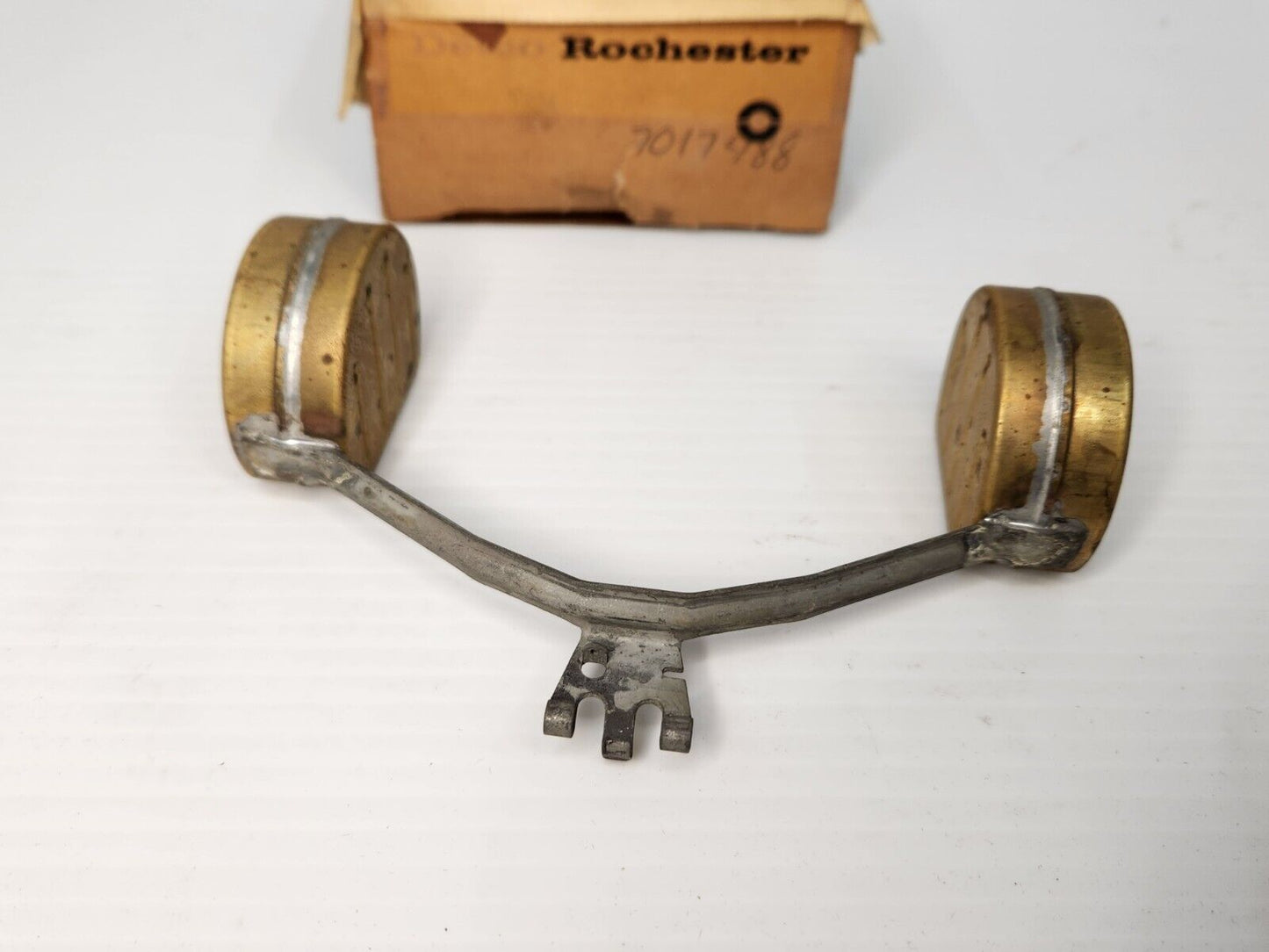 NOS 1952-57 OLDSMOBILE 52-56 CADILLAC 8 CYL ROCHESTER 4 BARREL CARBURETOR FLOAT